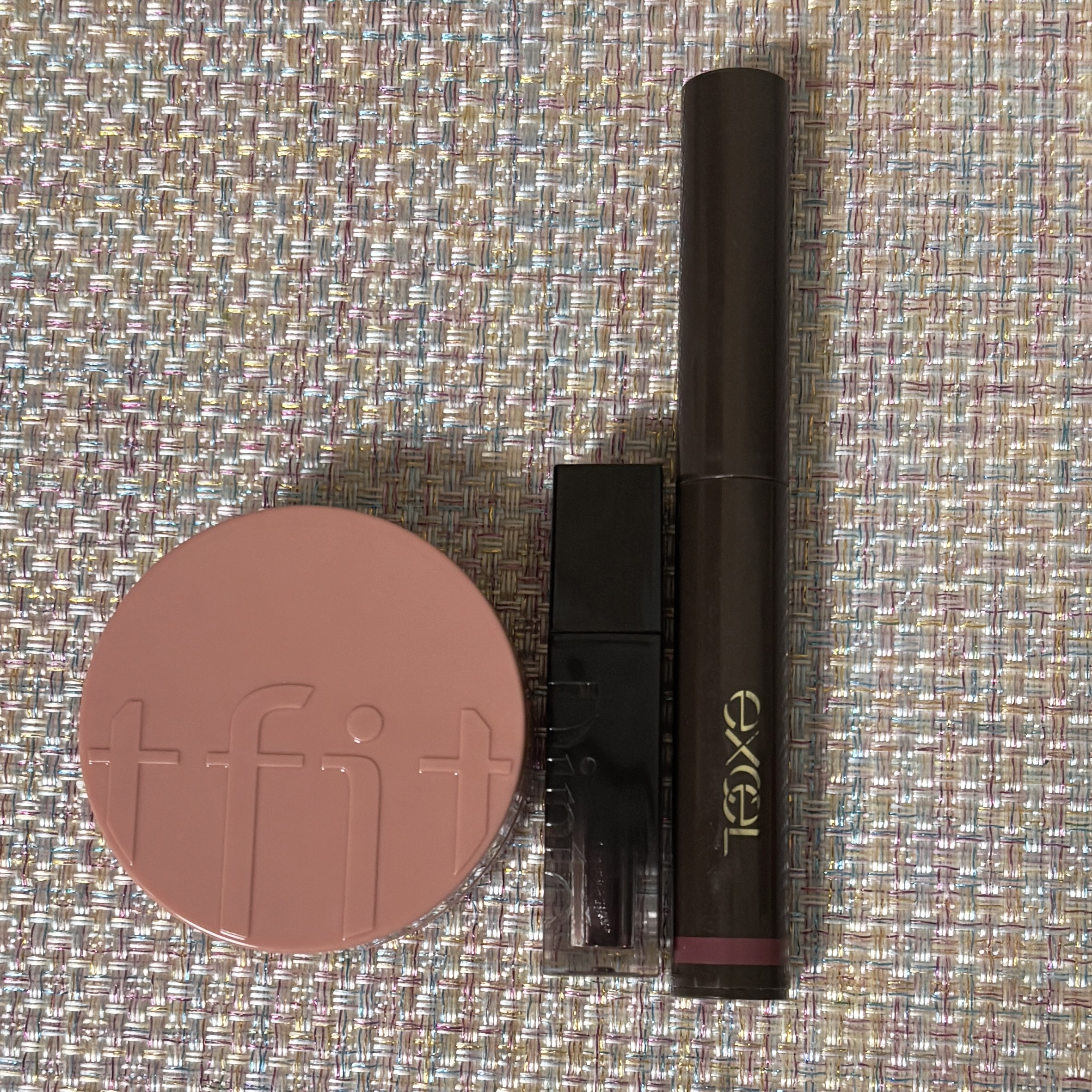 フラッフィーベルベットクッションチーク  N02 FIG NUDE/TFIT/ジェル・クリームチークを使ったクチコミ（1枚目）