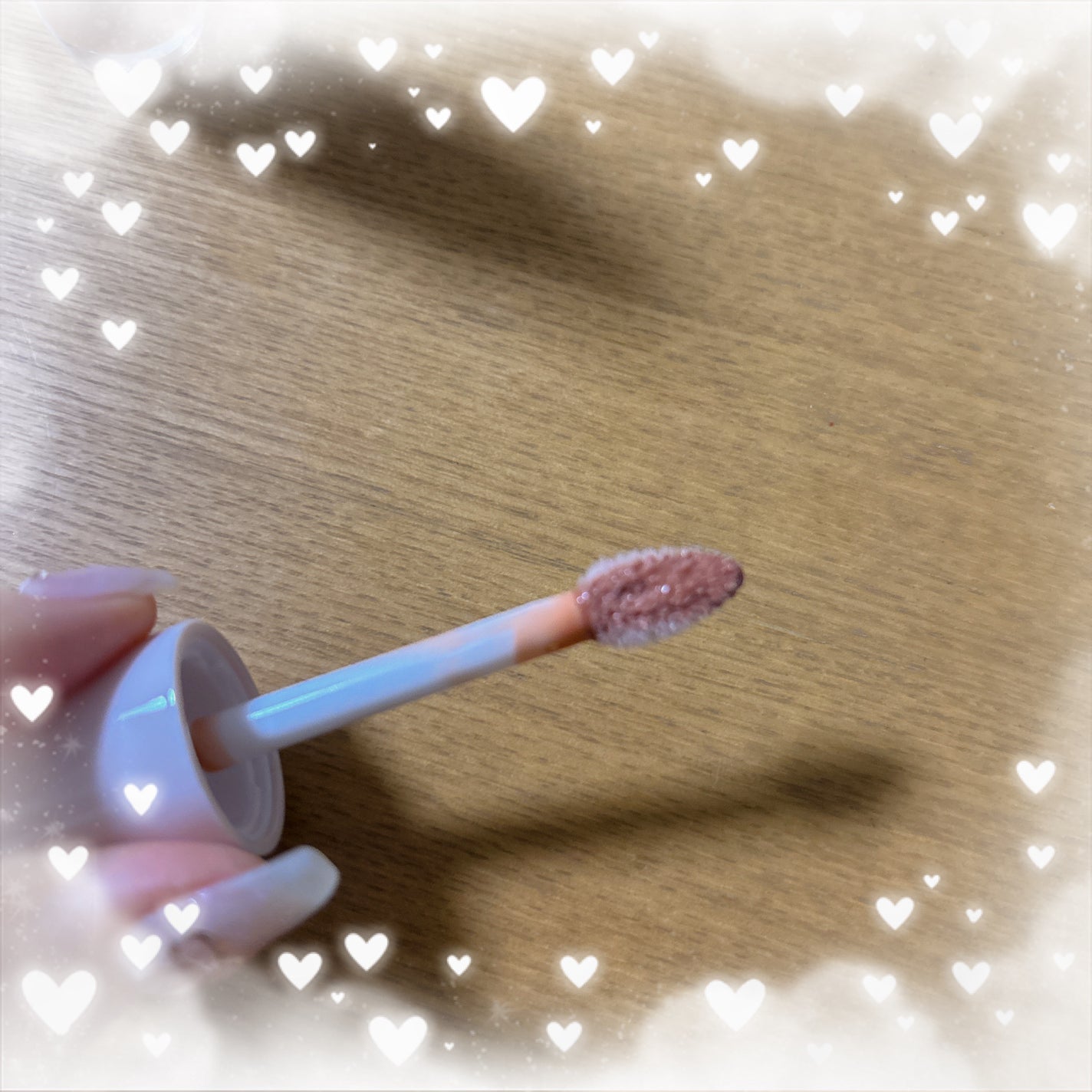 トーン ペタル ブルーミング グロス/to/one/リップグロスを使ったクチコミ(2枚目)