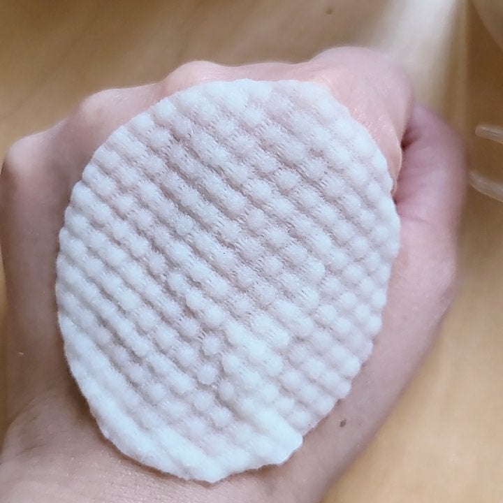 ともみ on LIPS 「#PR#leporem#ルポレム#ローションパッド#ルポレムロ..」(3枚目)