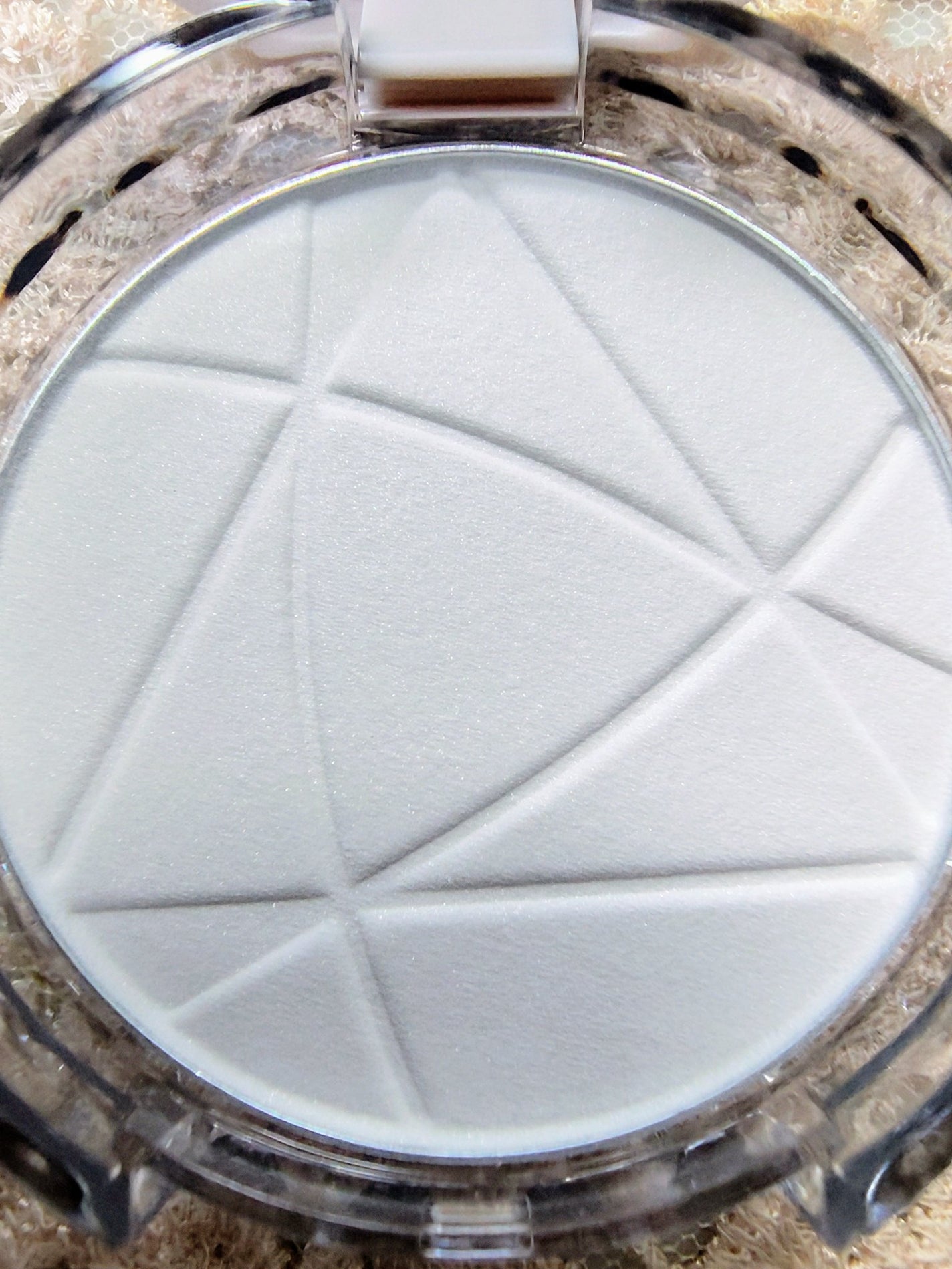 毛穴レスパウダー/CEZANNE/プレストパウダーを使ったクチコミ(6枚目)