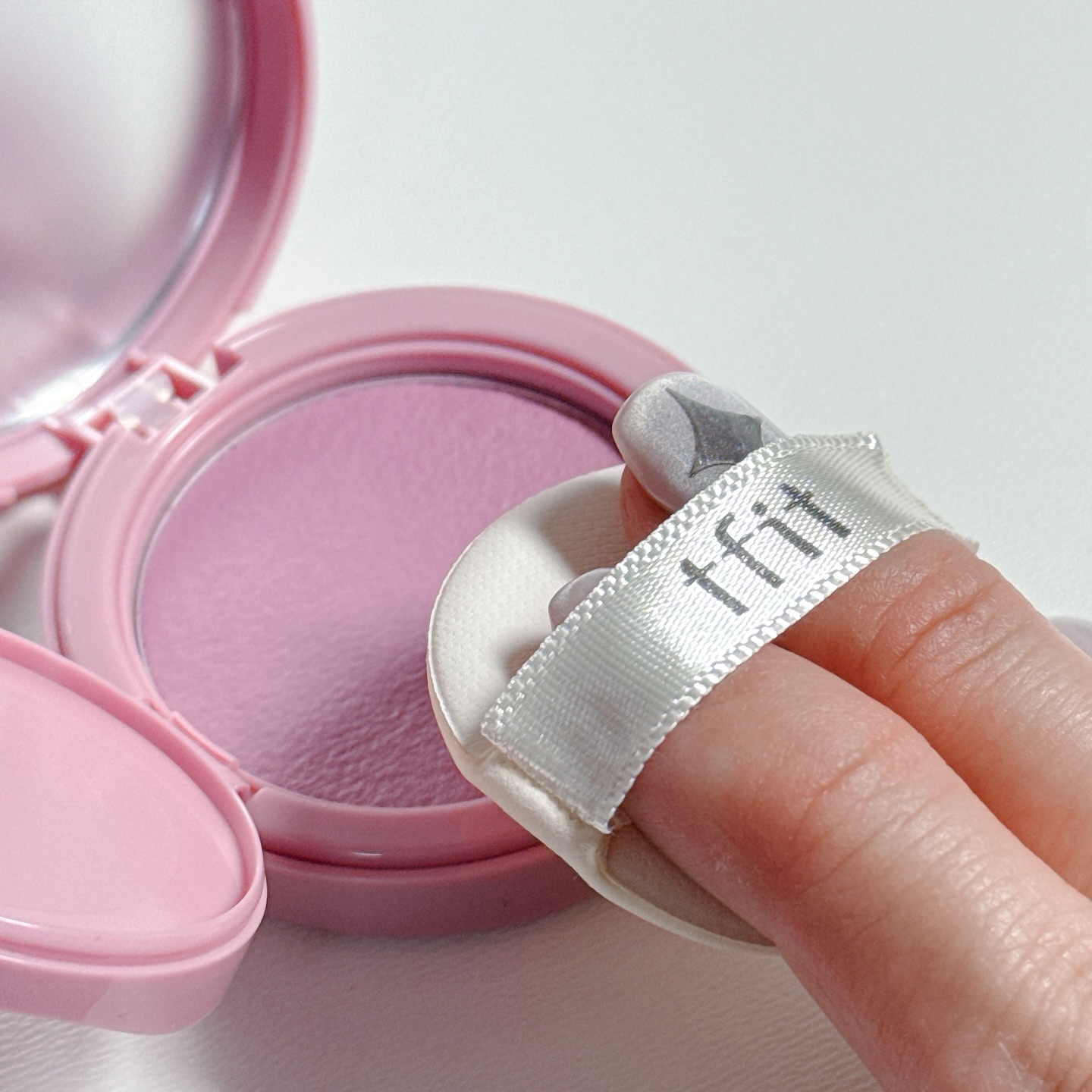 フラッフィーベルベットクッションチーク /TFIT/ジェル・クリームチークを使ったクチコミ（3枚目）