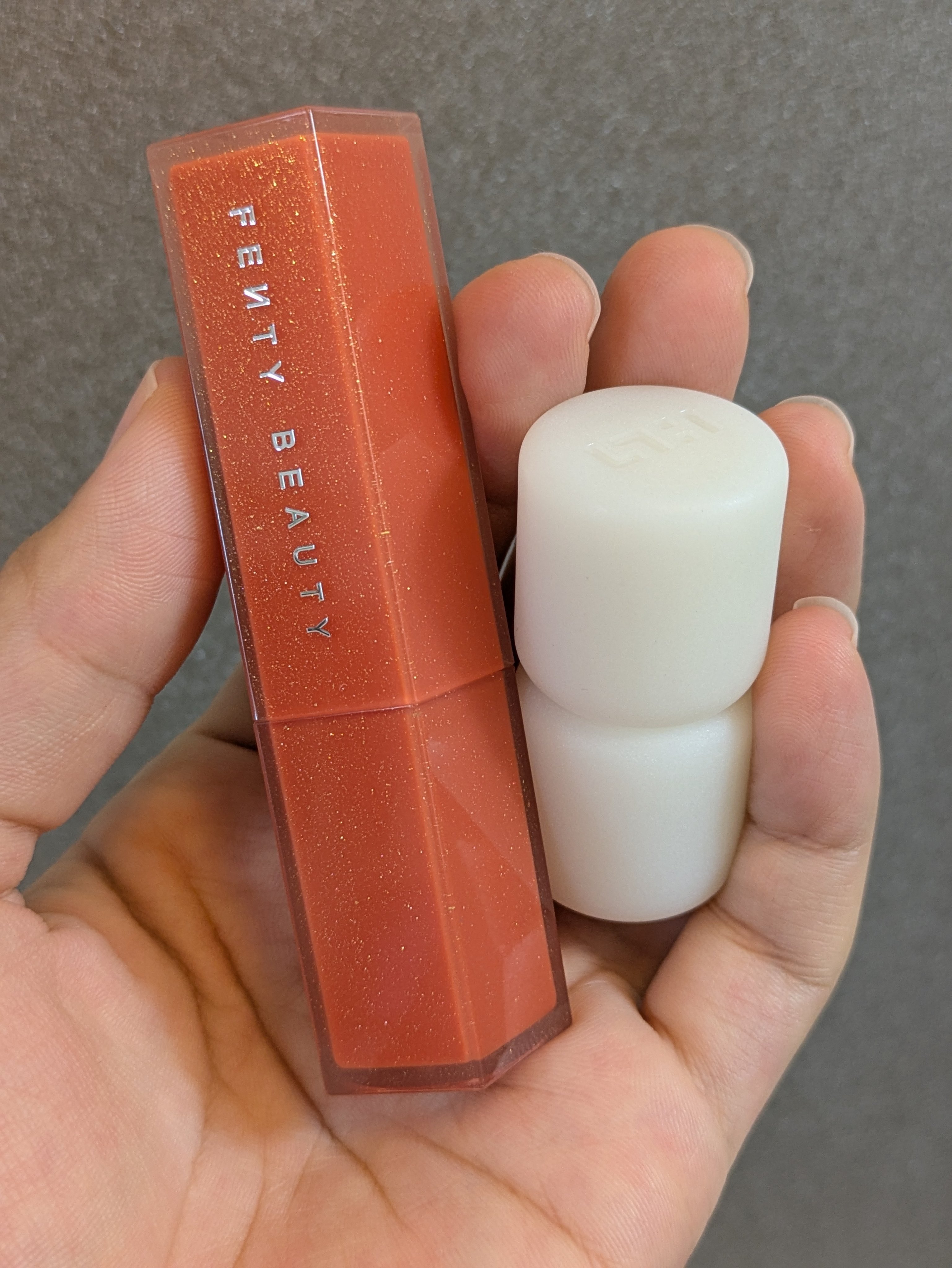 試してみた】グロスボムスティックス FENTY BEAUTY BY RIHANNAの