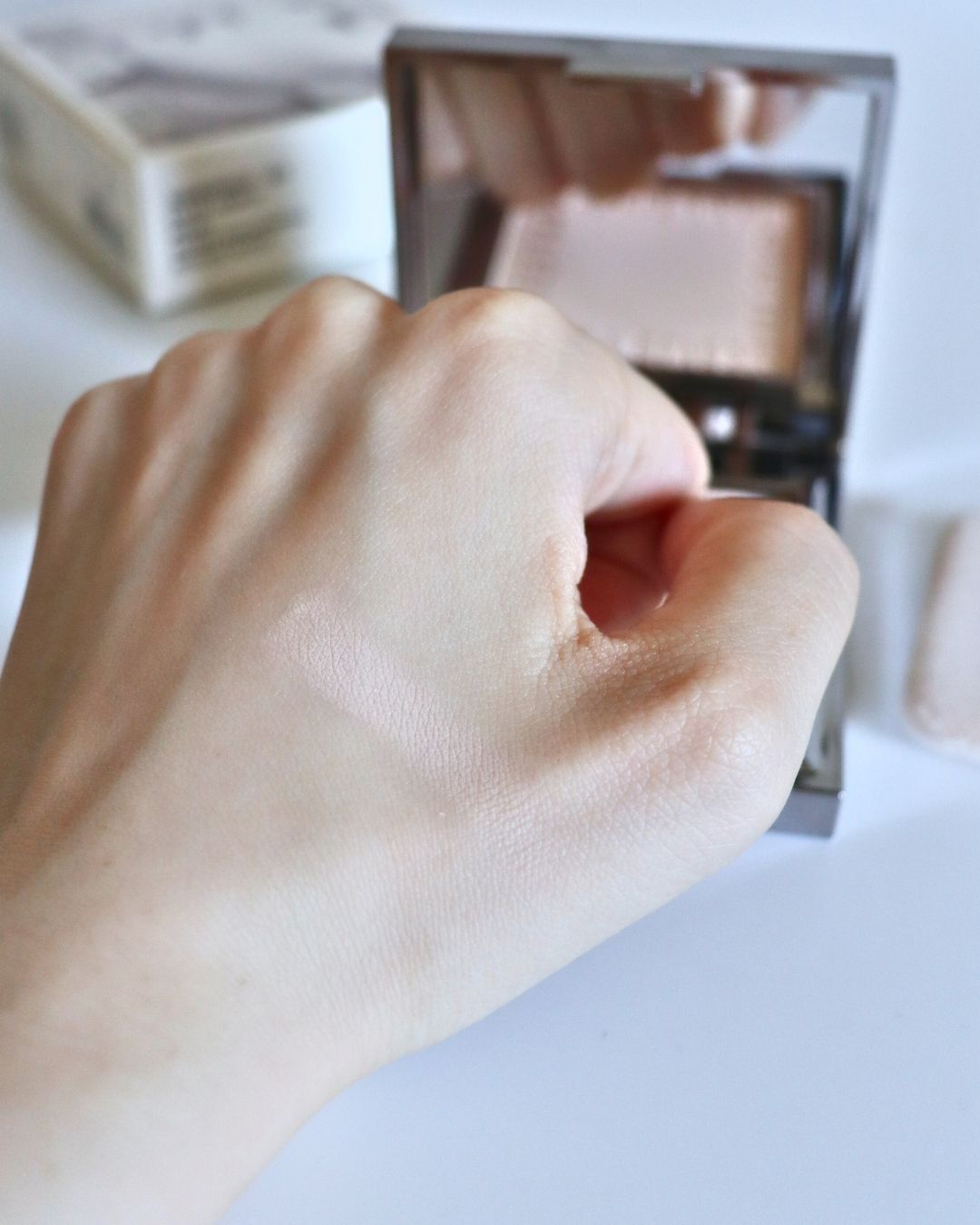 ソフトマットプレストパウダー/FUNNY ELVES方里/プレストパウダーを使ったクチコミ（2枚目）