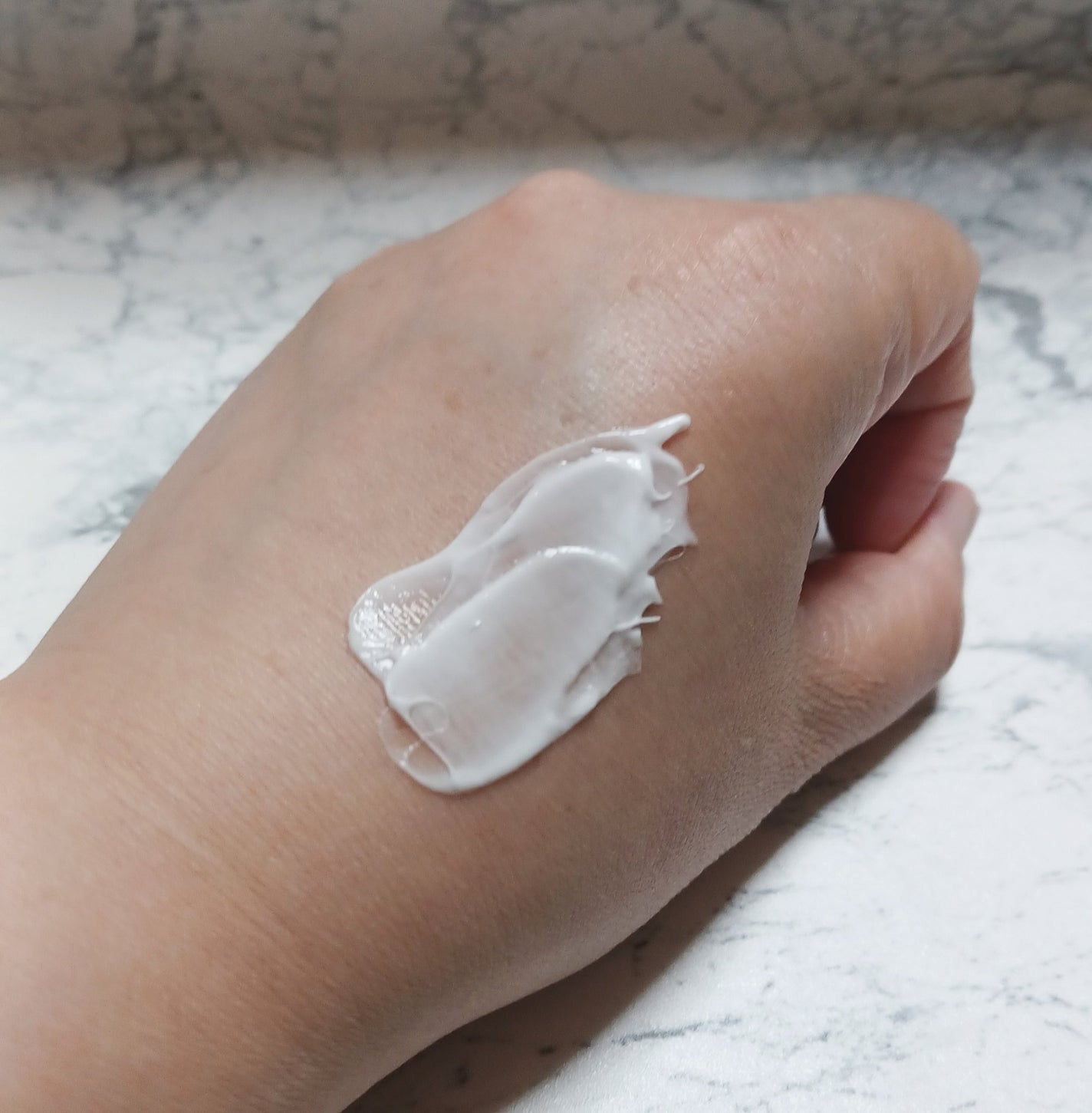 フローロドラ カーミングアイランドスージングマスク/Florodora/フェイスクリームを使ったクチコミ(4枚目)