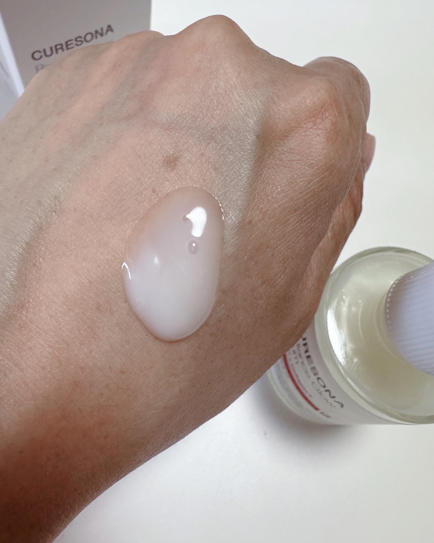 キュアソナセラム ラディエンスグローセラム/CURESONA/美容液を使ったクチコミ（3枚目）