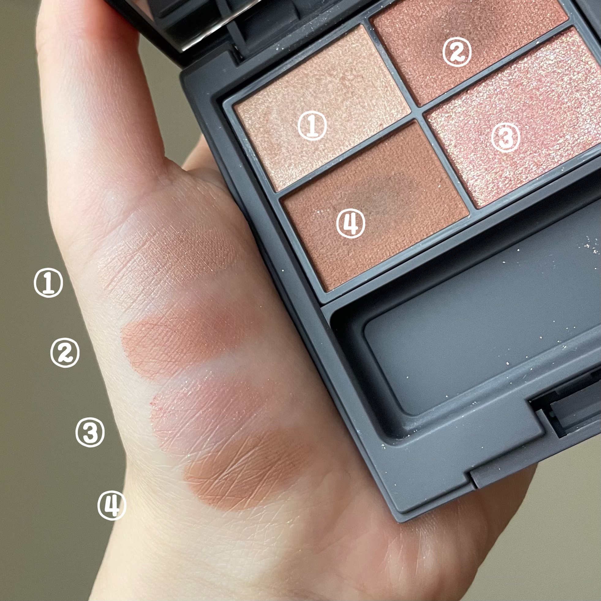 アンノウンアイズ/STEIASUR（ステイアシュール）/アイシャドウパレットを使ったクチコミ（3枚目）