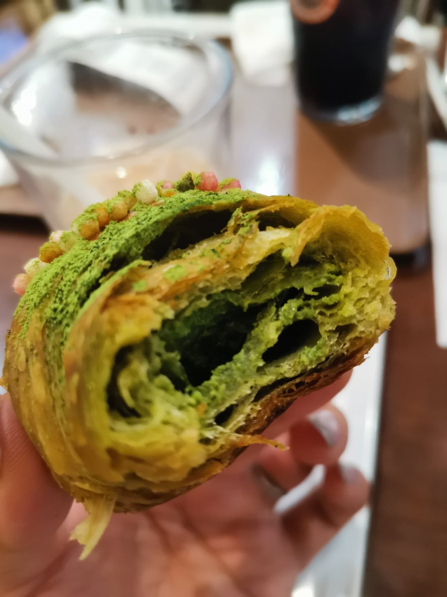 シャドーカスタマイズ/MAJOLICA MAJORCA/単色アイシャドウを使ったクチコミ(3枚目)