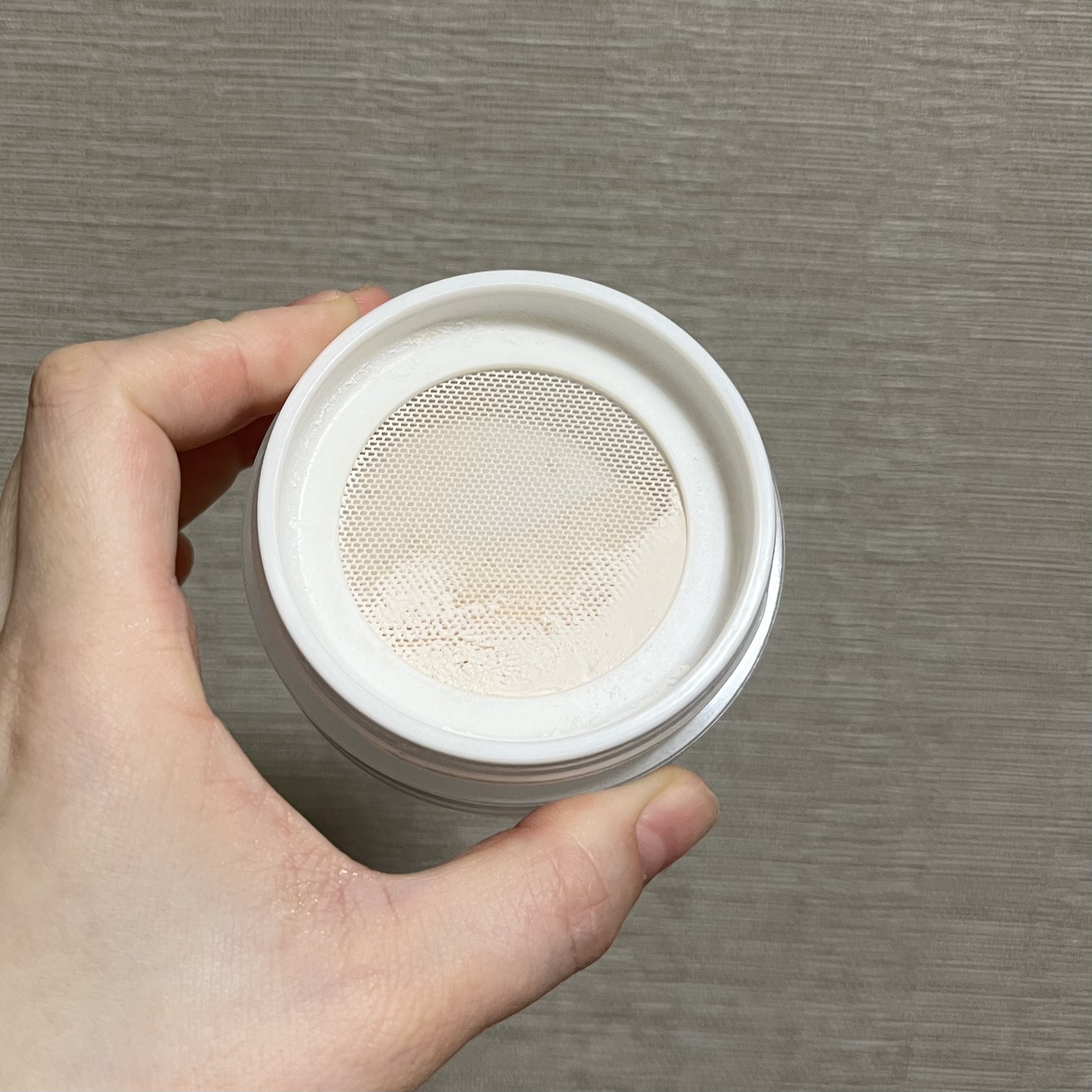 キープ コンフィデンス パウダー/vim BEAUTY/ルースパウダーを使ったクチコミ（3枚目）