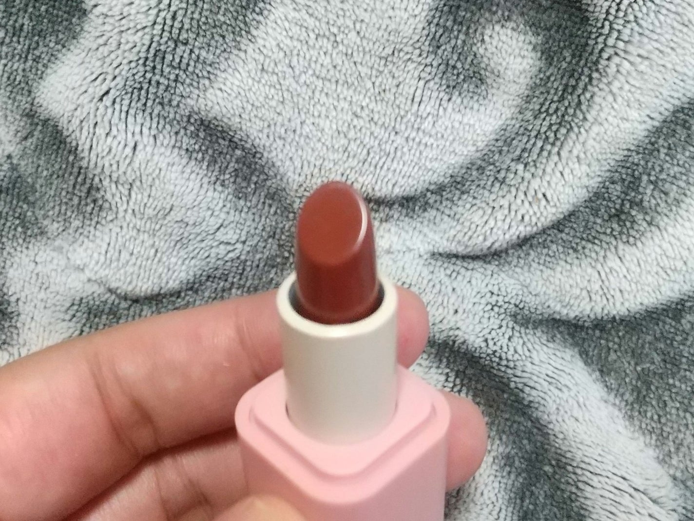 シアーグラスリップスティック/hana by hince/口紅を使ったクチコミ(5枚目)