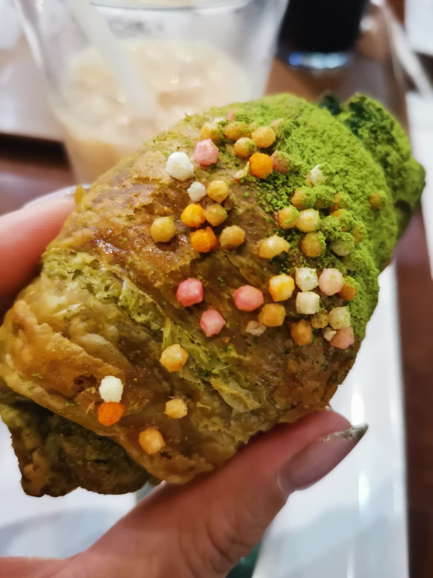 シャドーカスタマイズ/MAJOLICA MAJORCA/単色アイシャドウを使ったクチコミ(2枚目)