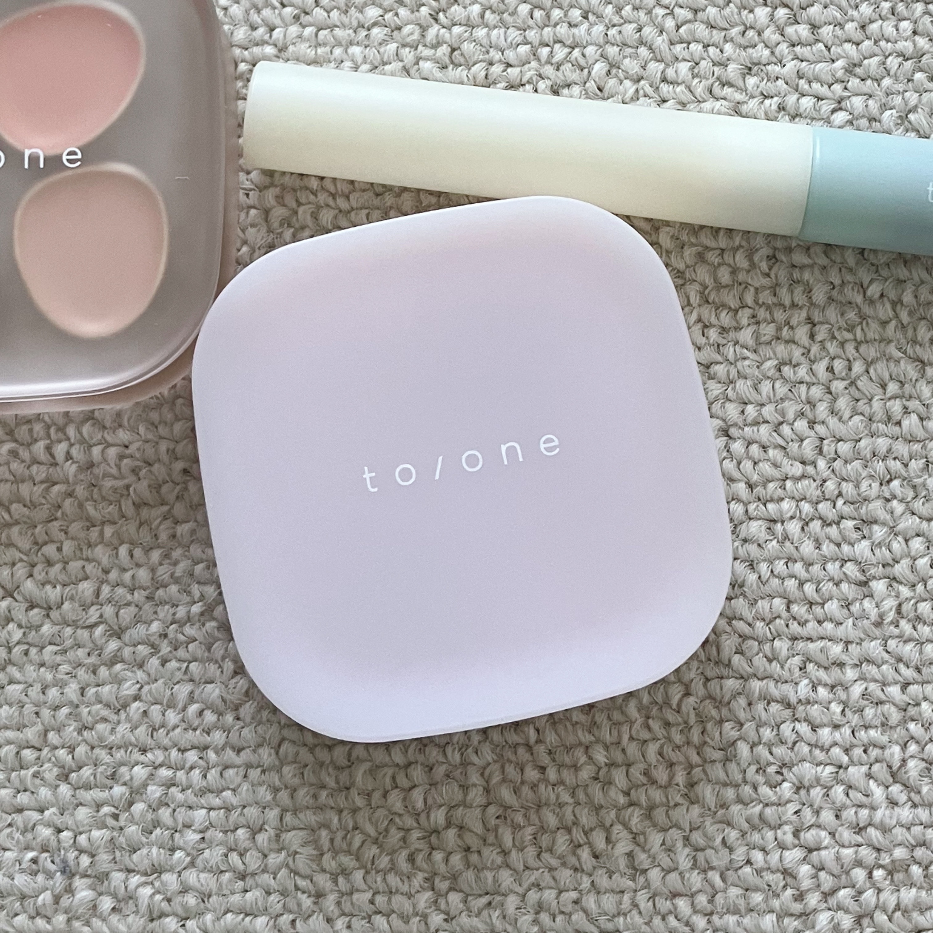 トーン ペタル フロート アイパレット/to/one/アイシャドウパレットを使ったクチコミ（3枚目）