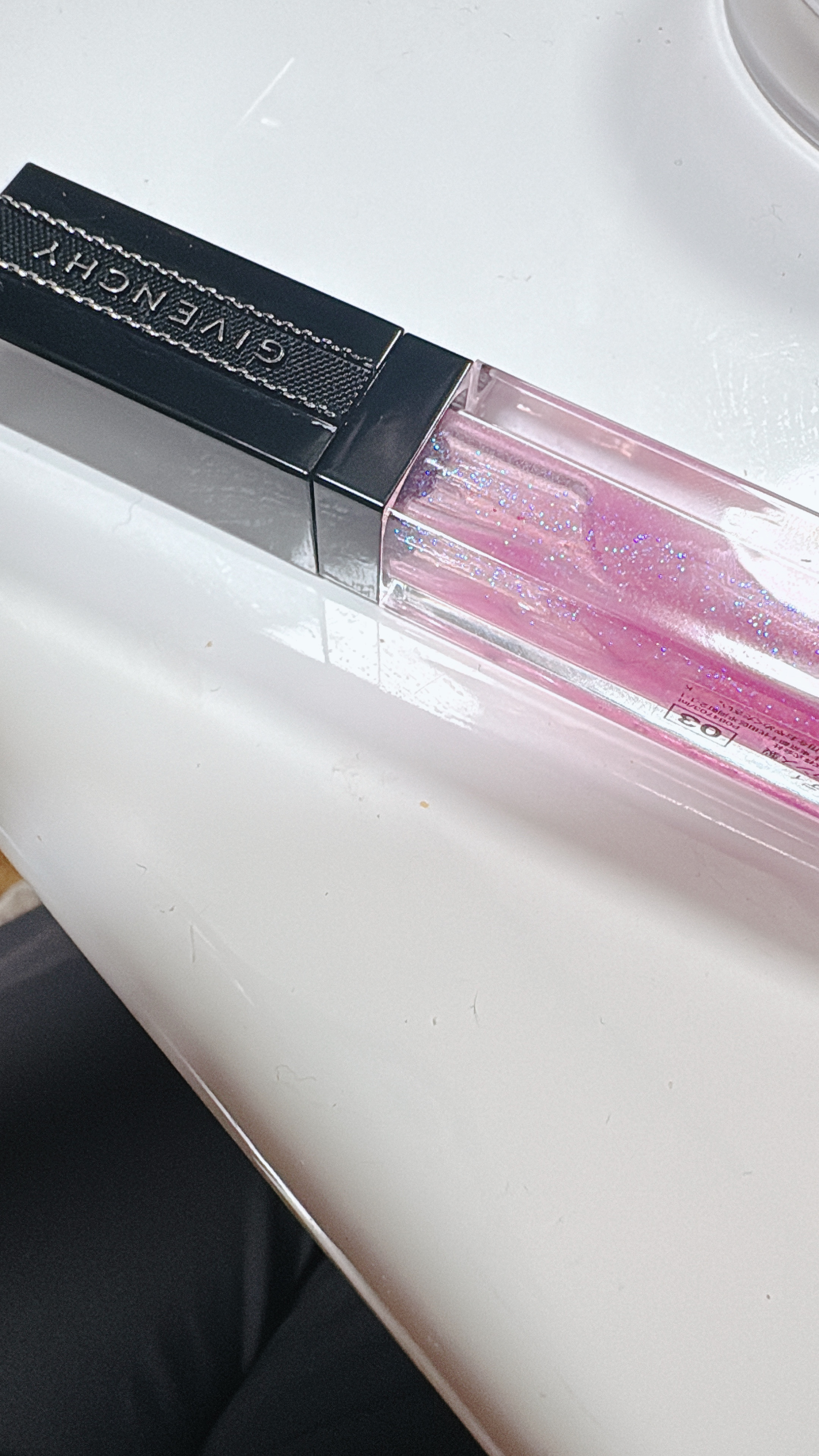 グロス・アンテルディ No.03 エレクトリック・レヴェラトゥール/GIVENCHY/リップグロスを使ったクチコミ（1枚目）