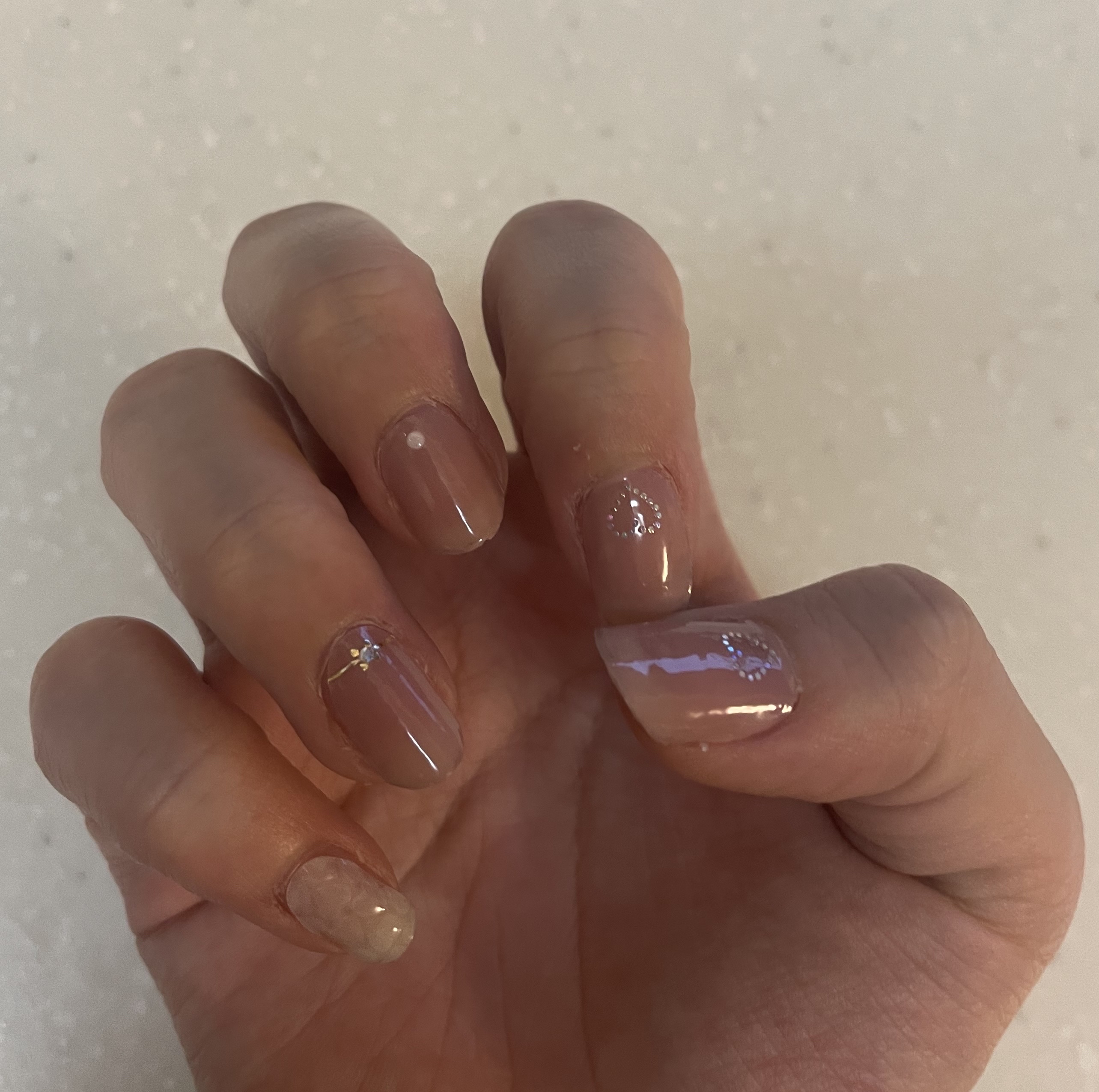 オーバルネイルシール/DAISO/ネイルシールを使ったクチコミ（3枚目）