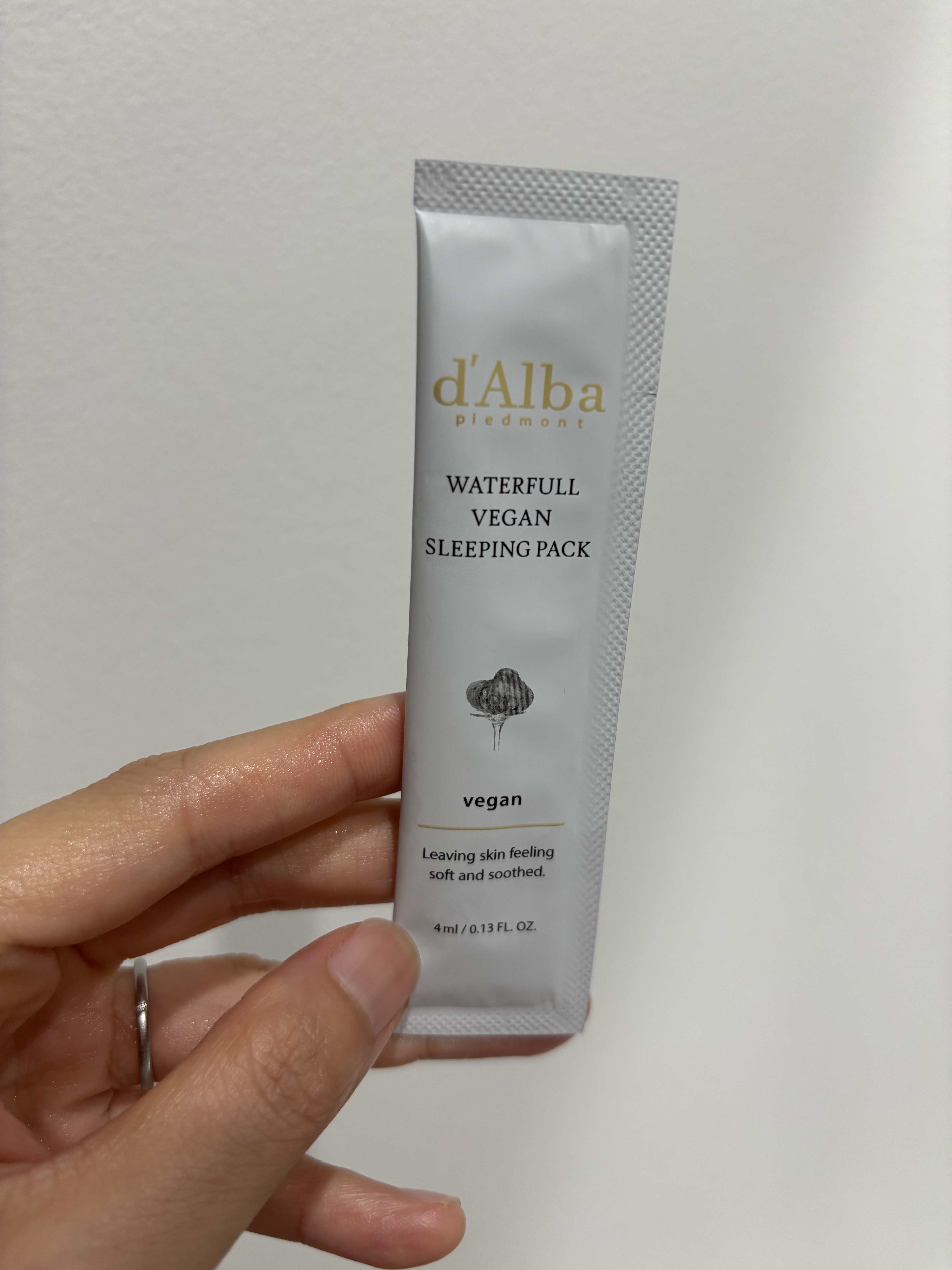 ホワイトトリュフウォータフルヴィーガンスリーピングパック/ダルバ/シートマスク・パックを使ったクチコミ（1枚目）