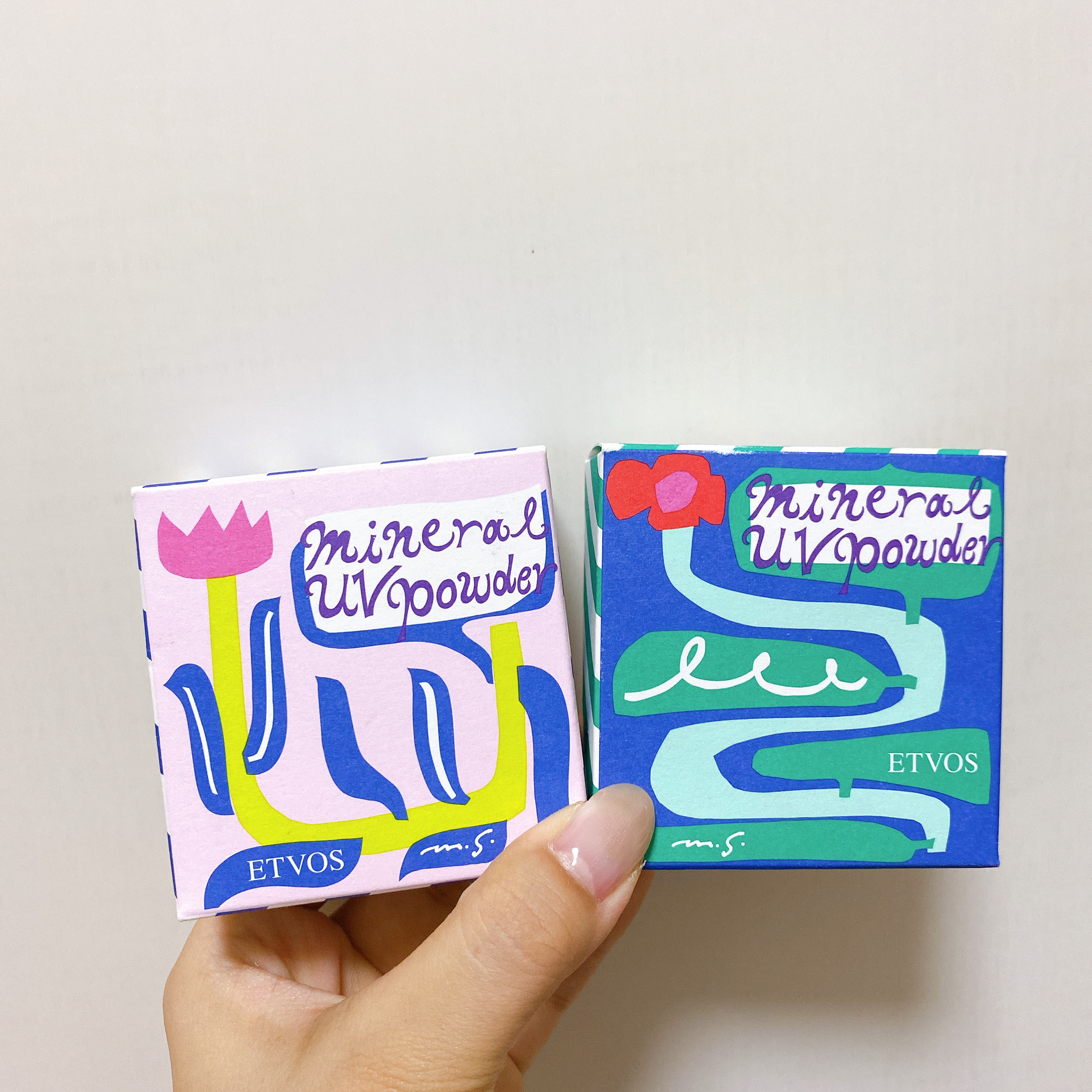 ミネラルUVパウダーX/エトヴォス/ルースパウダーを使ったクチコミ（1枚目）