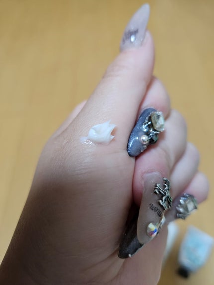 薬用足指さらさらクリーム/デオナチュレ/デオドラント・制汗剤を使ったクチコミ(2枚目)