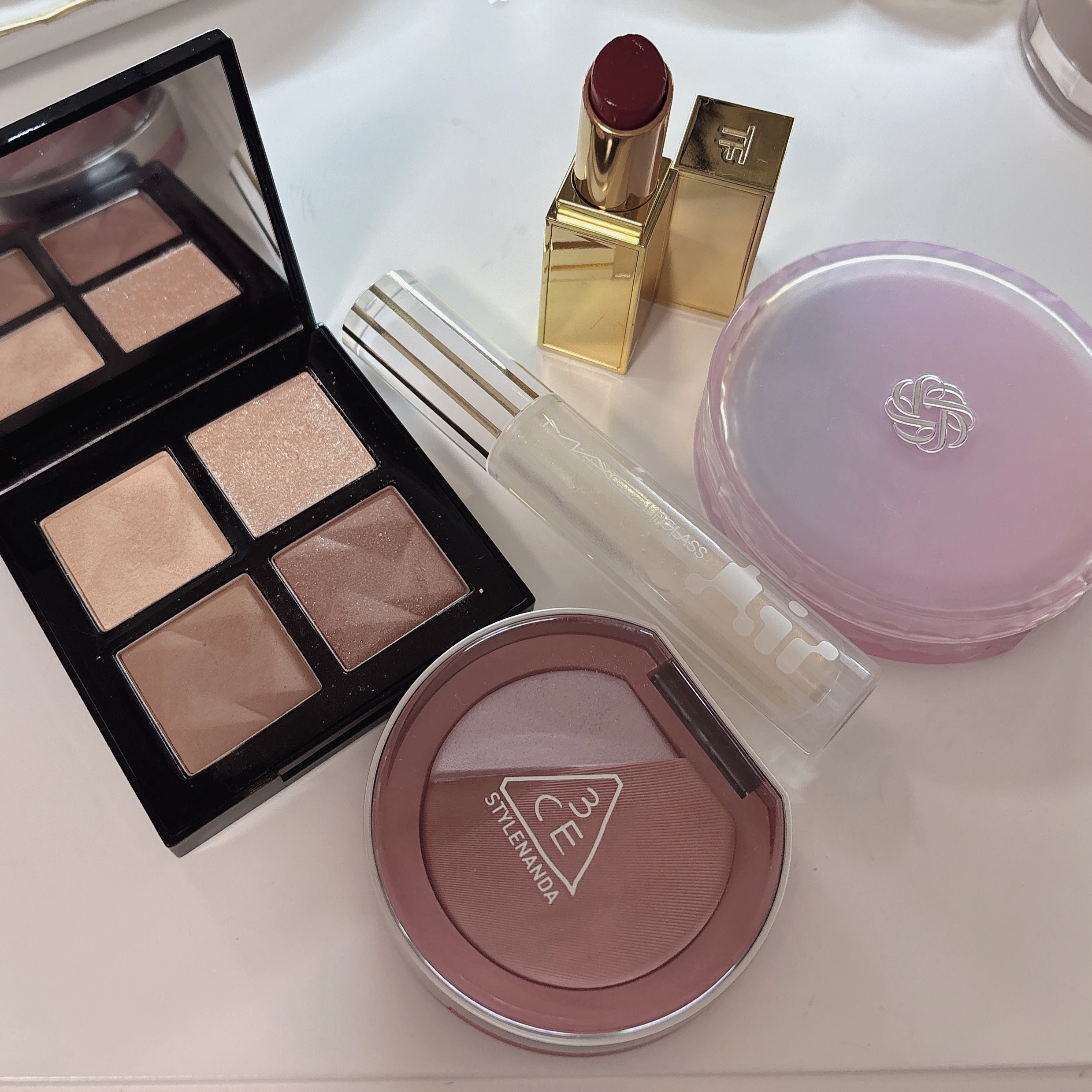 ＡＱ　オーラ リフレクター 04 twilight bloom/DECORTÉ/プレストパウダーを使ったクチコミ（1枚目）