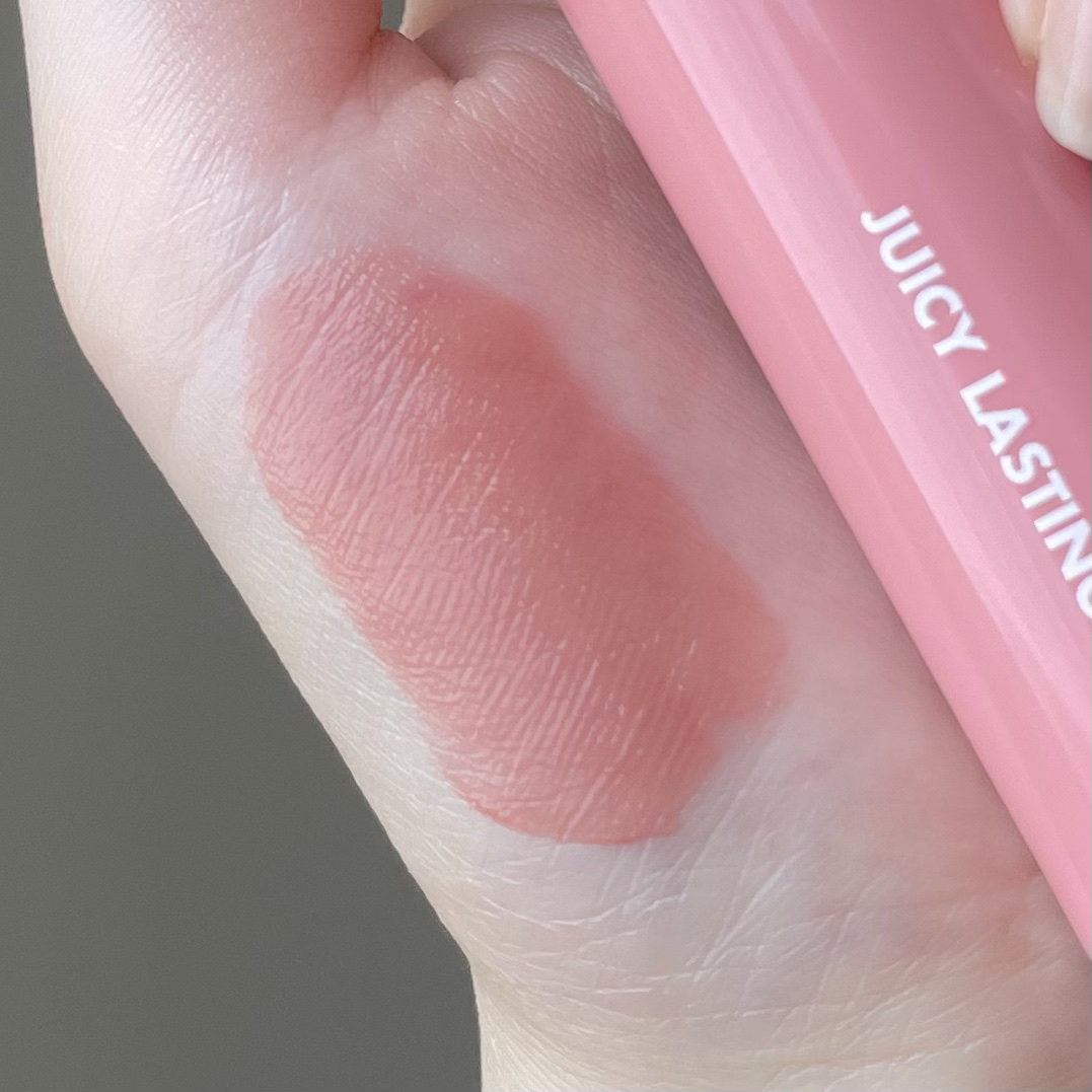 ジューシーラスティングティント/rom&nd/リップティントを使ったクチコミ（3枚目）