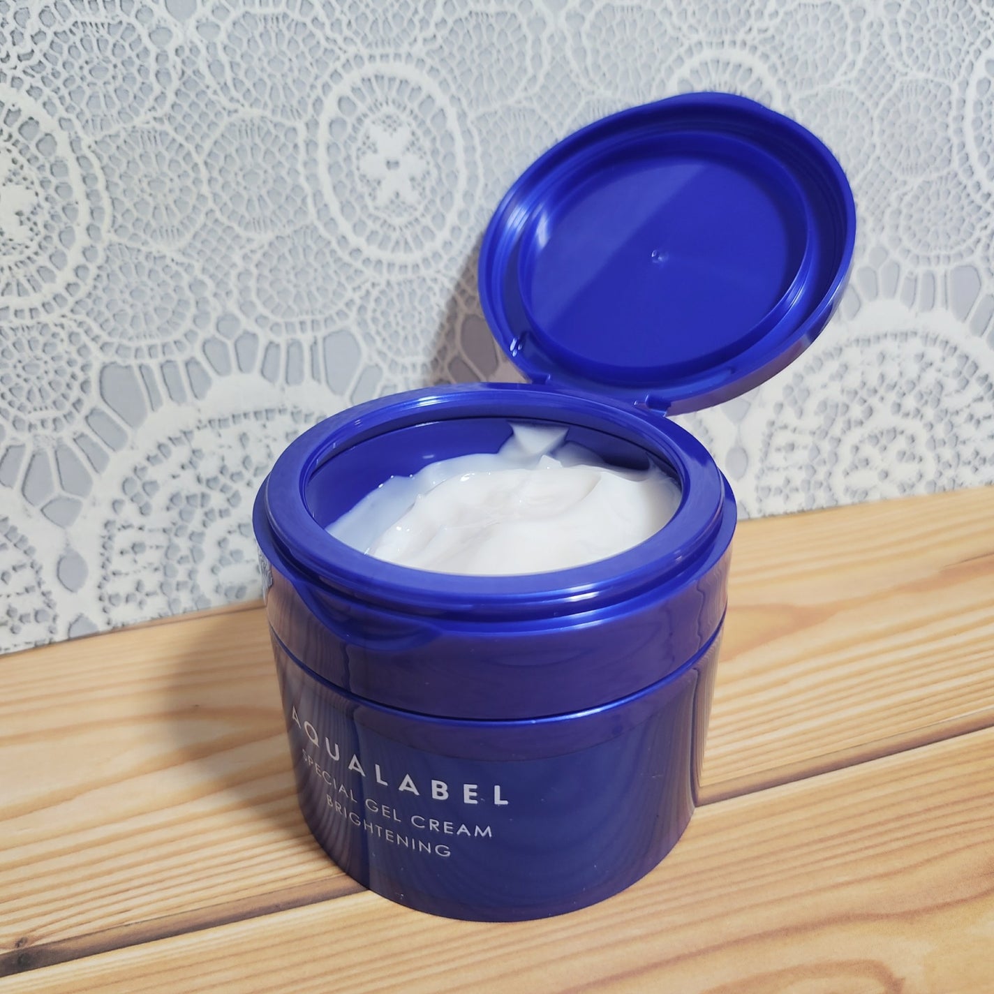 スペシャルジェルクリーム EX (ブライトニング) /アクアレーベル/オールインワン化粧品を使ったクチコミ(2枚目)