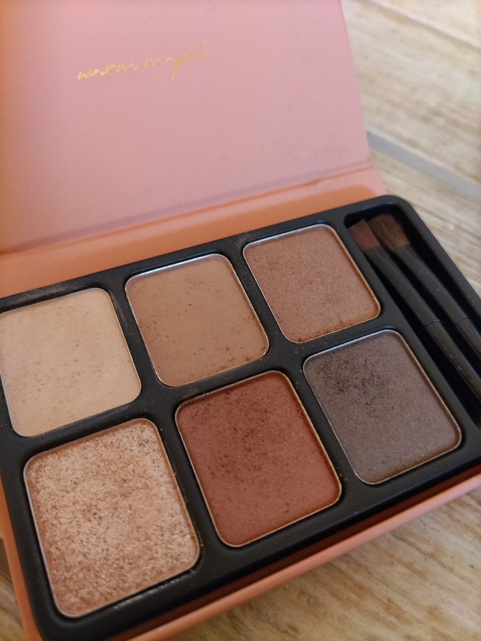 アイカラーパレット ウオームメイプル/heme/アイシャドウパレットを使ったクチコミ（2枚目）