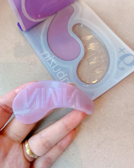 9番 NMNコラーゲンオールナイトオーロラアイパッチ/numbuzin/アイケア・アイクリームを使ったクチコミ(2枚目)