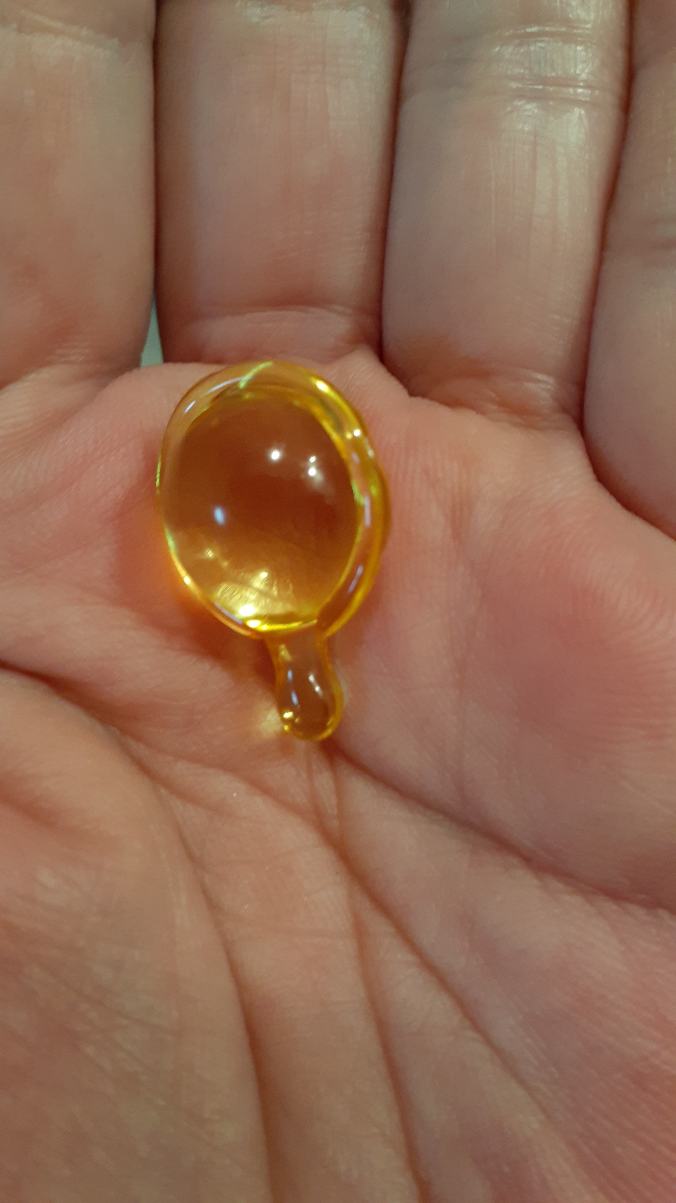 ヘアーオイル【スムース＆シャイニー】/ellips/ヘアオイルを使ったクチコミ（1枚目）