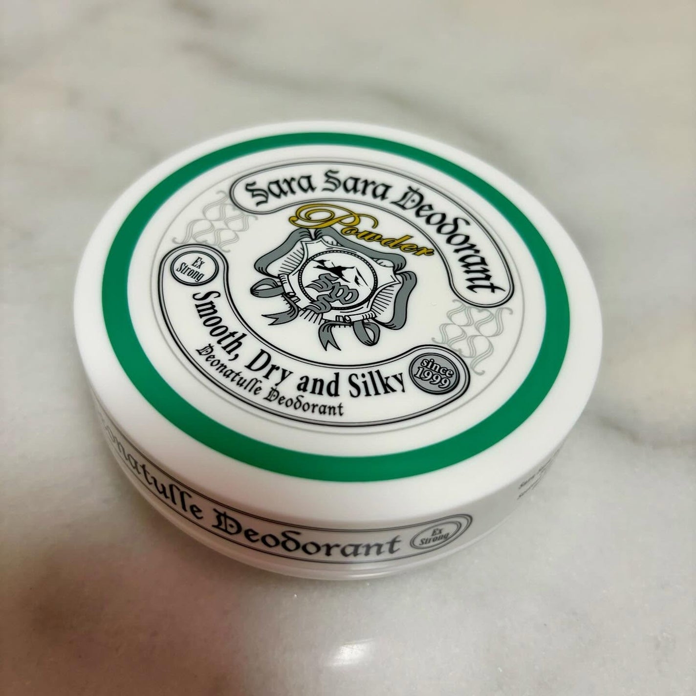 薬用さらさらデオドラントパウダー/デオナチュレ/デオドラント・制汗剤を使ったクチコミ(2枚目)