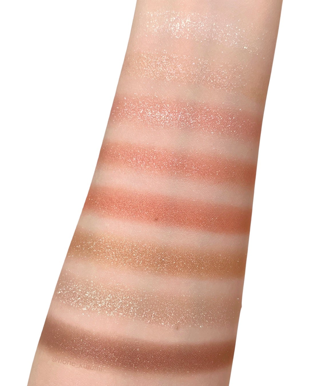 アディクション ザ アイシャドウ スパークル/ADDICTION/単色アイシャドウを使ったクチコミ(4枚目)