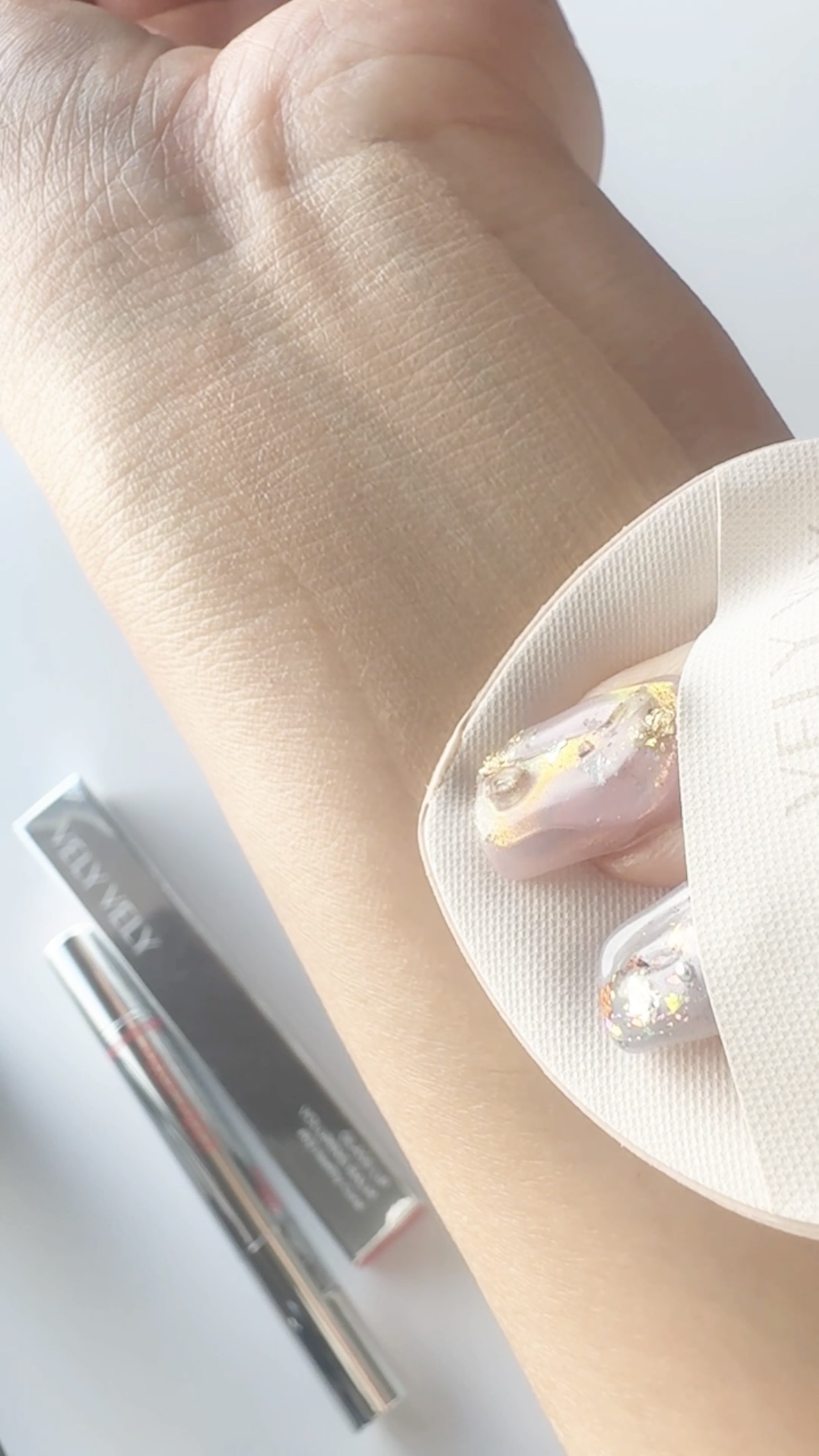 はちみつツヤ肌クッションファンデ/VELY VELY/クッションファンデーションを使ったクチコミ（2枚目）