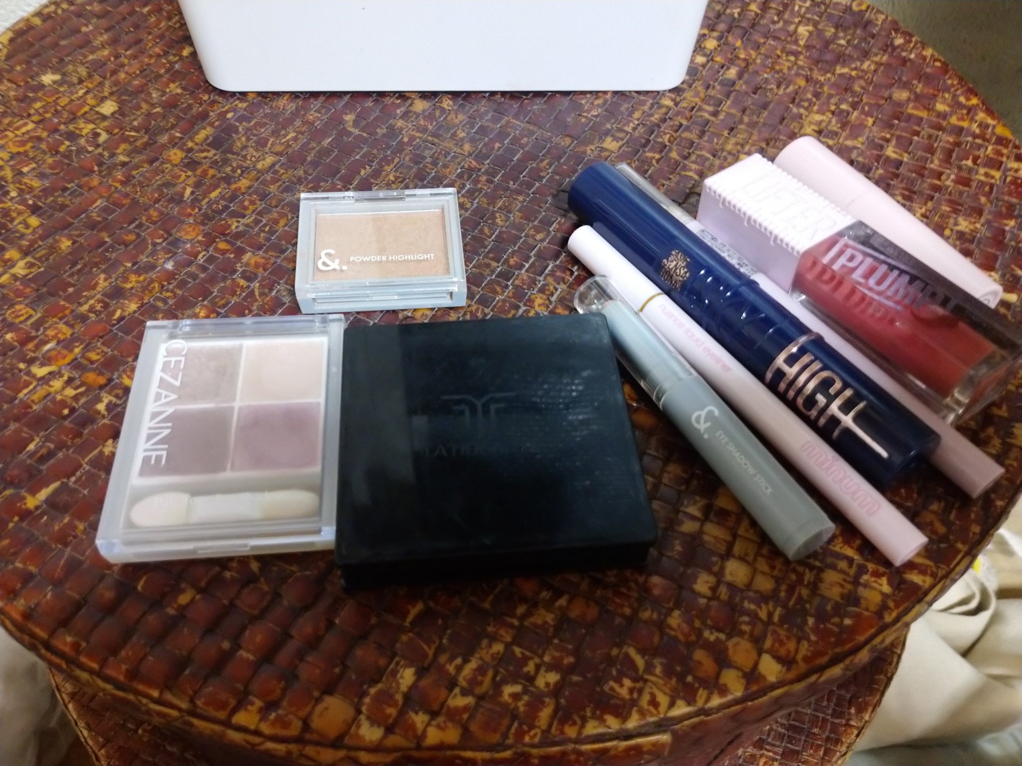 フェイスパウダー/AMORTALS /ルースパウダーを使ったクチコミ（2枚目）