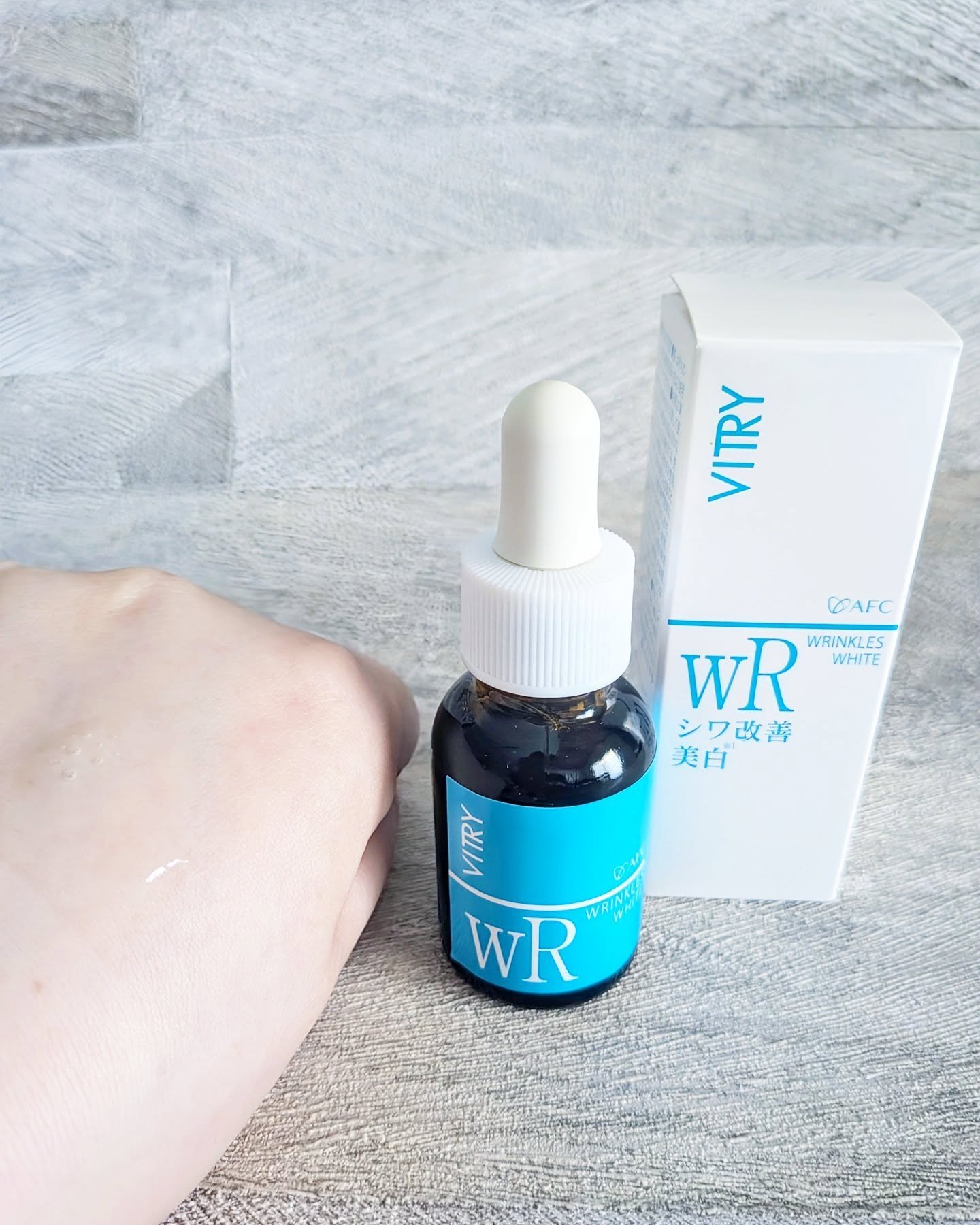 薬用シワ改善美白原液/VITRY/美容液を使ったクチコミ（3枚目）