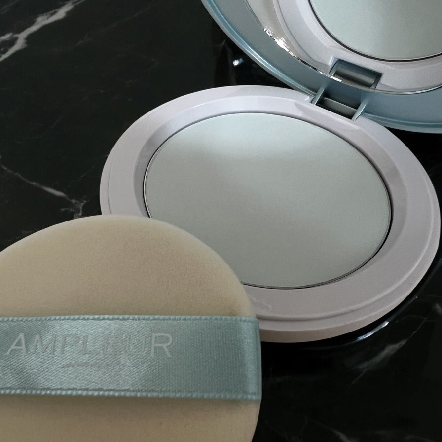 アンプルール フェイスパウダー クール/アンプルール/プレストパウダーを使ったクチコミ（2枚目）