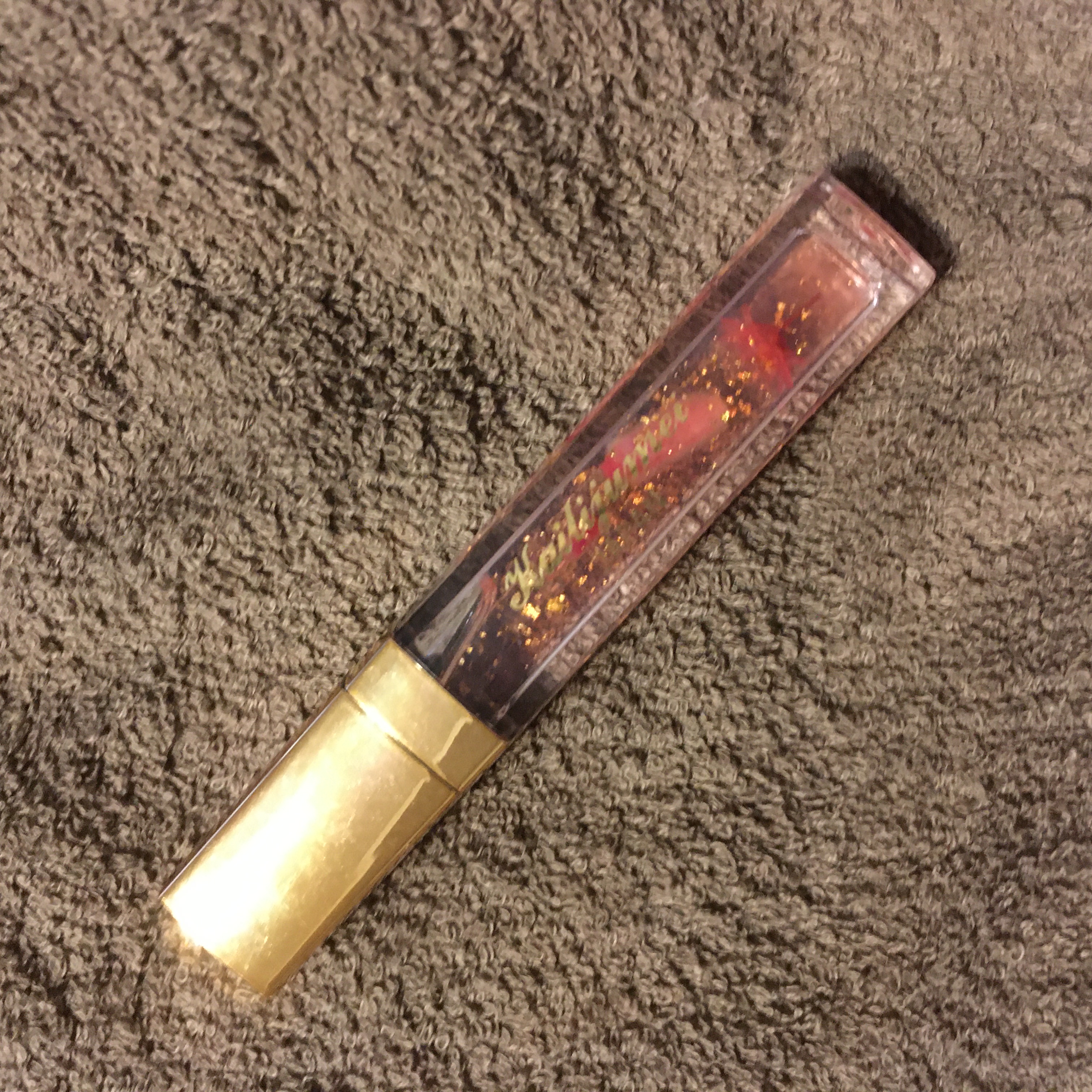 フラワーリップグロス 透明タイプ（金箔）/Kailijumei/リップグロスを使ったクチコミ（1枚目）