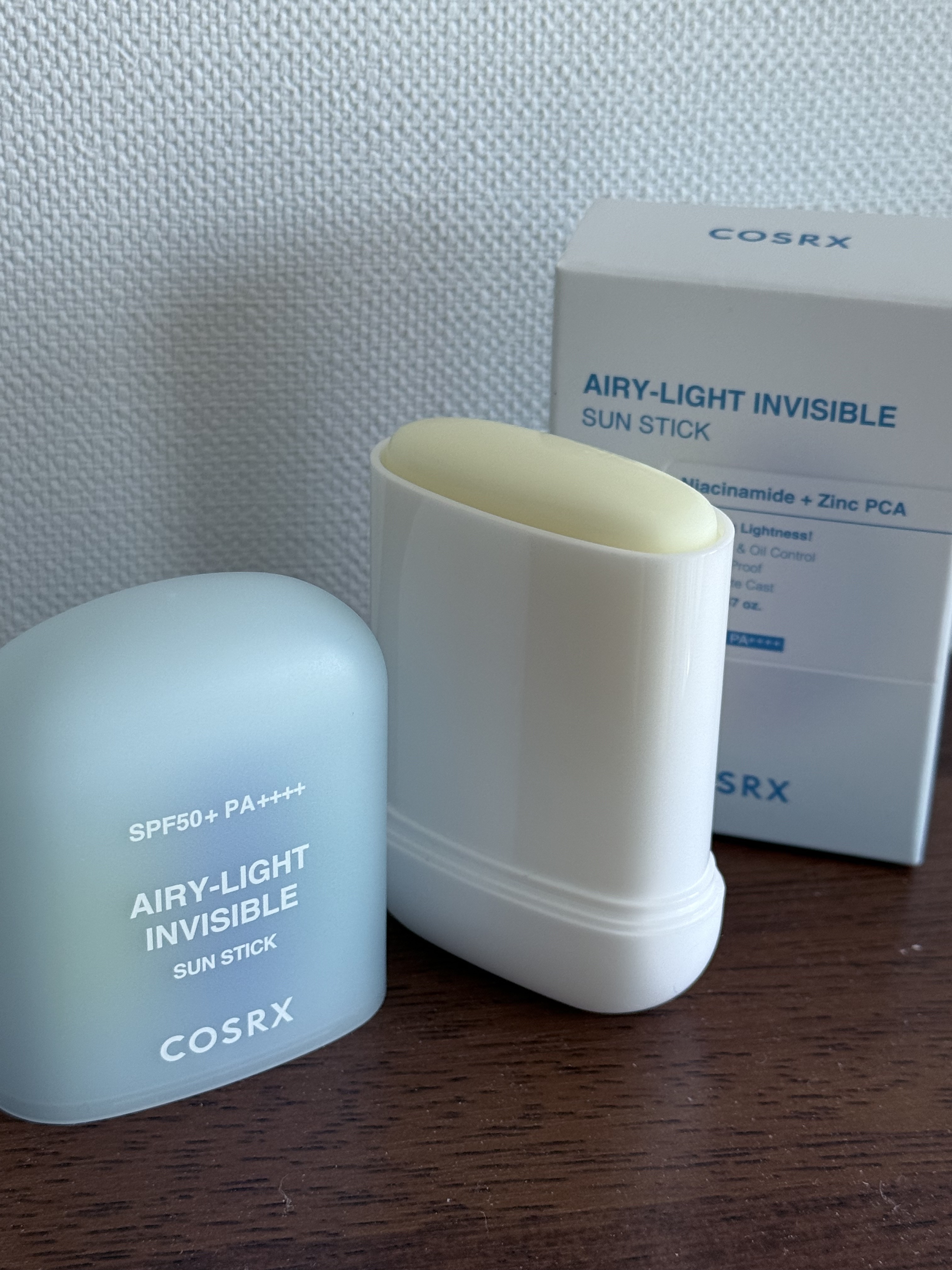 エアリーライト 透明UVスティック/COSRX/日焼け止めスティックを使ったクチコミ（2枚目）