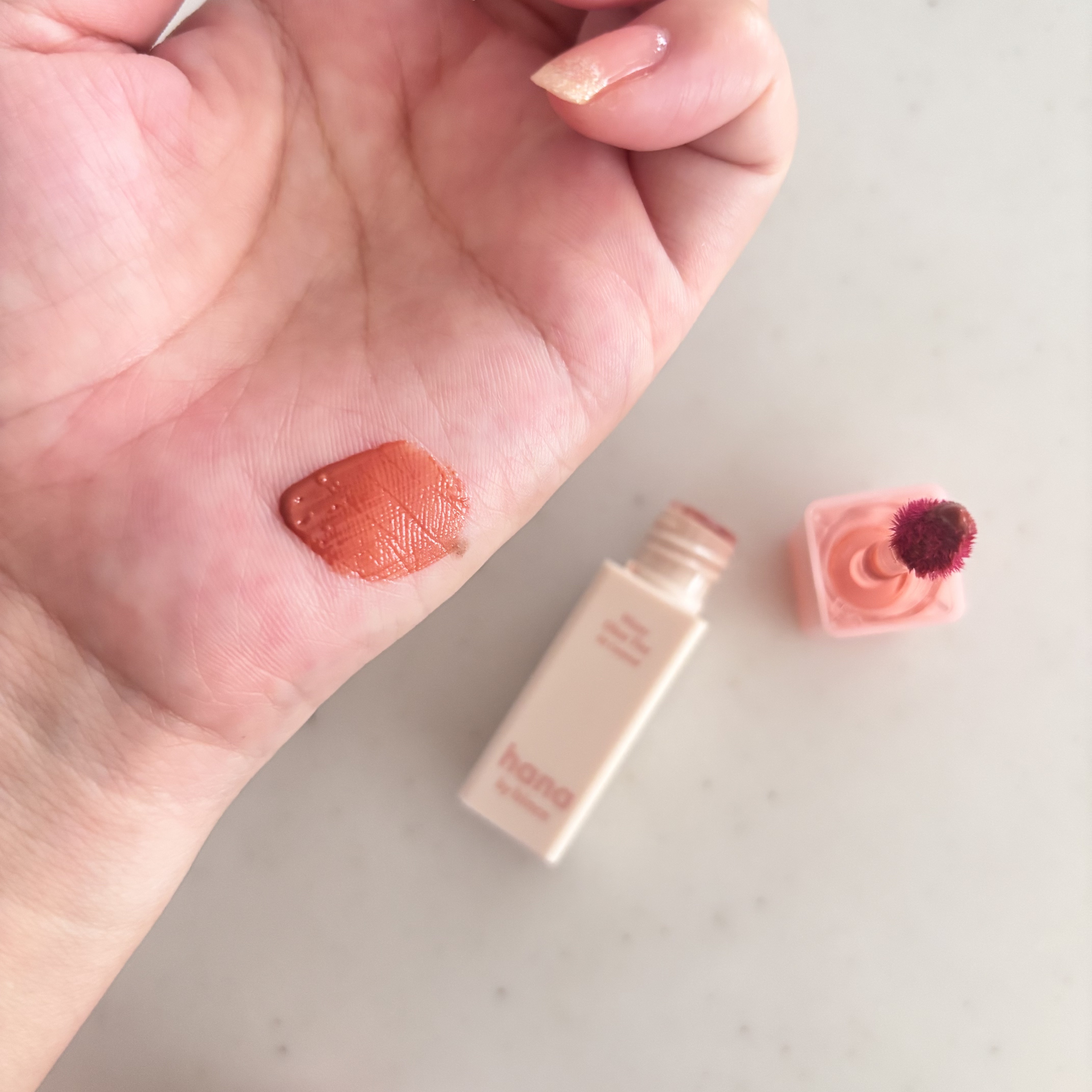 ウォーターグラスティント/hana by hince/口紅を使ったクチコミ（2枚目）