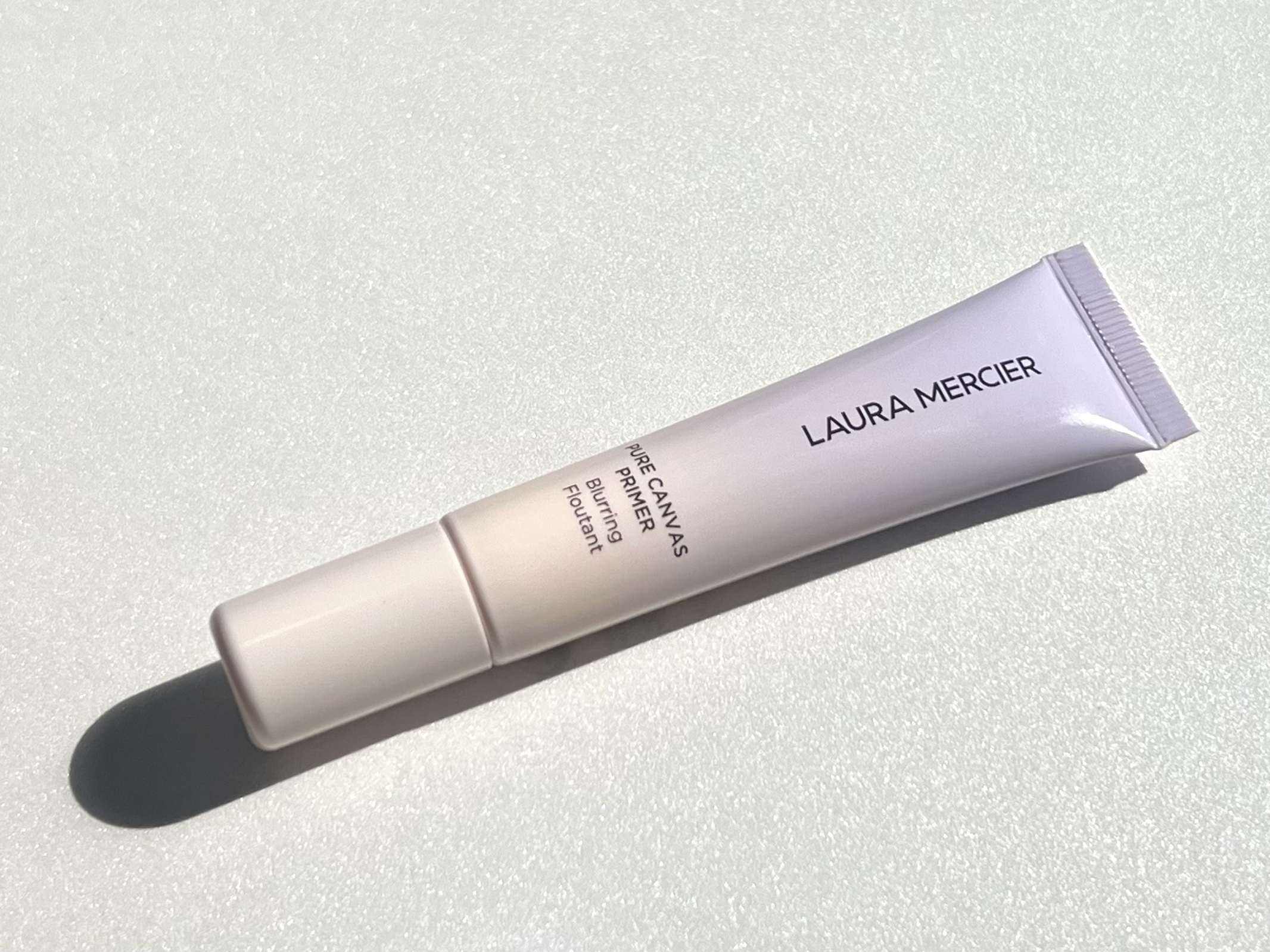ローラメルシエのプライマー🩵

--------------------------------------
☑︎LAURA MERCIER
ピュア キャンバス プライマー ブラーリング Ｎ
トラベルサイズ
---------------