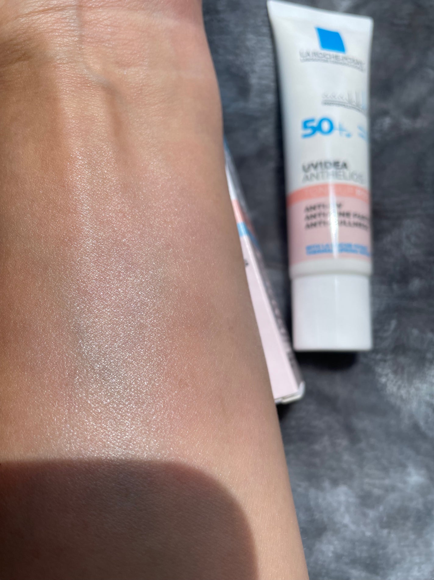 UVイデア XL プロテクショントーンアップ ローズ+/ラ ロッシュ ポゼ/日焼け止め・UVケアを使ったクチコミ(4枚目)