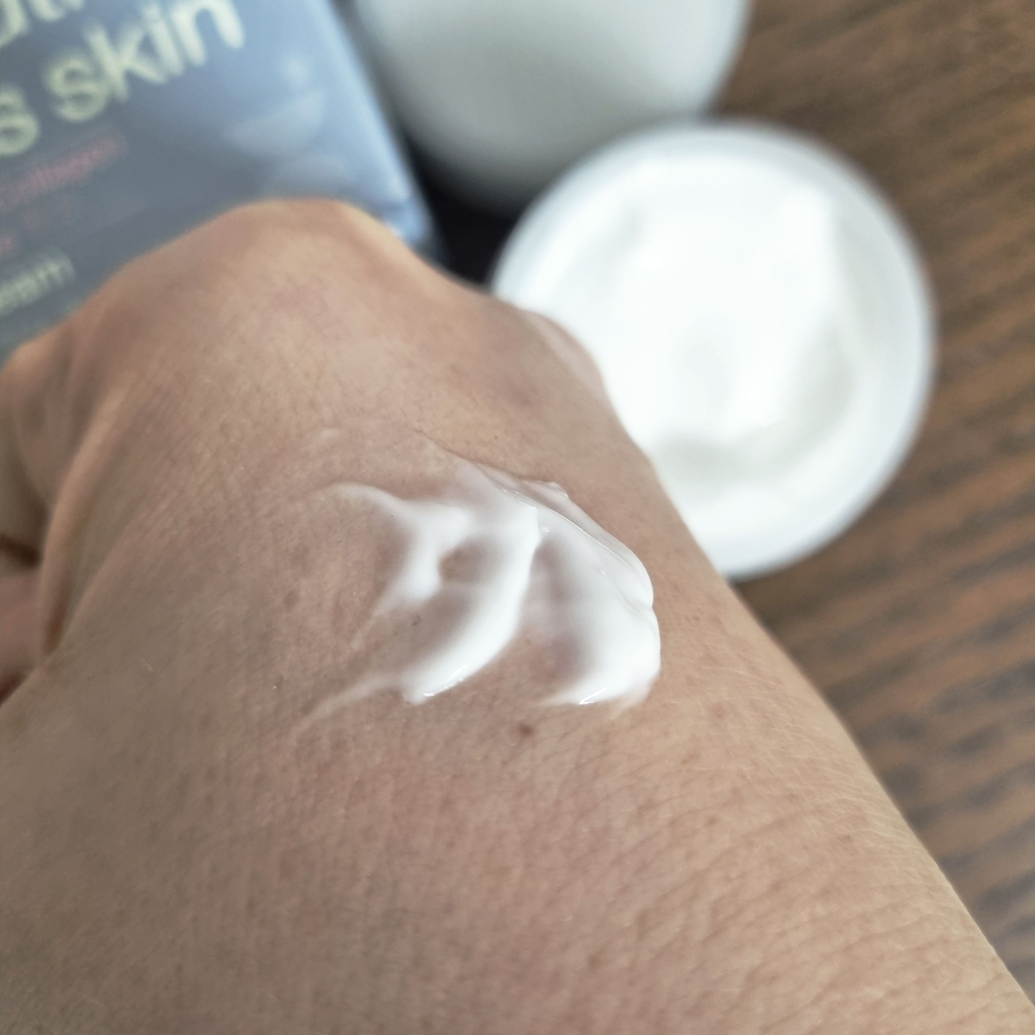 スネイルコラーゲンアクティブクリーム/It's skin/フェイスクリームを使ったクチコミ（2枚目）