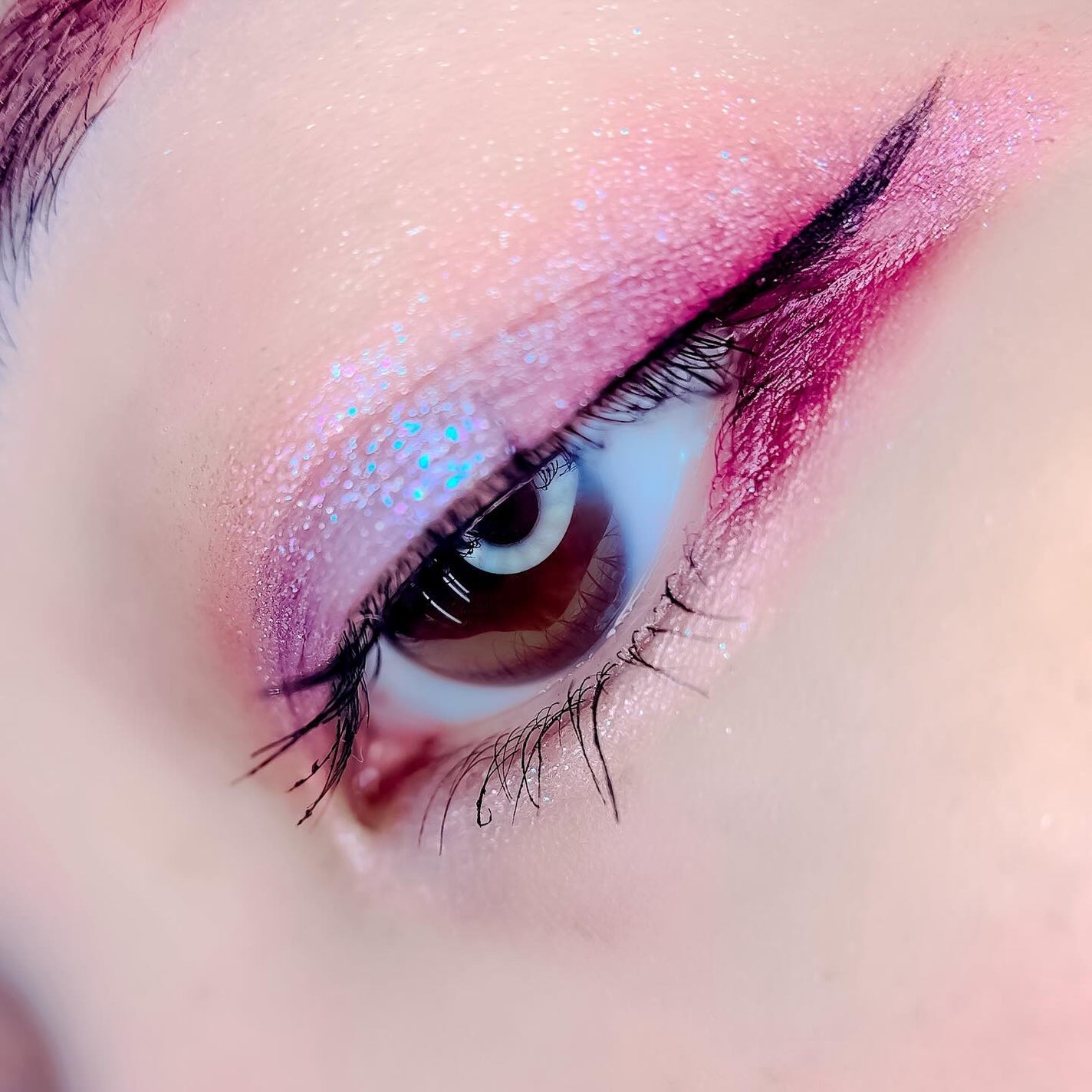 スキルレスライナー/LUMIURGLAS/リキッドアイライナーを使ったクチコミ(6枚目)