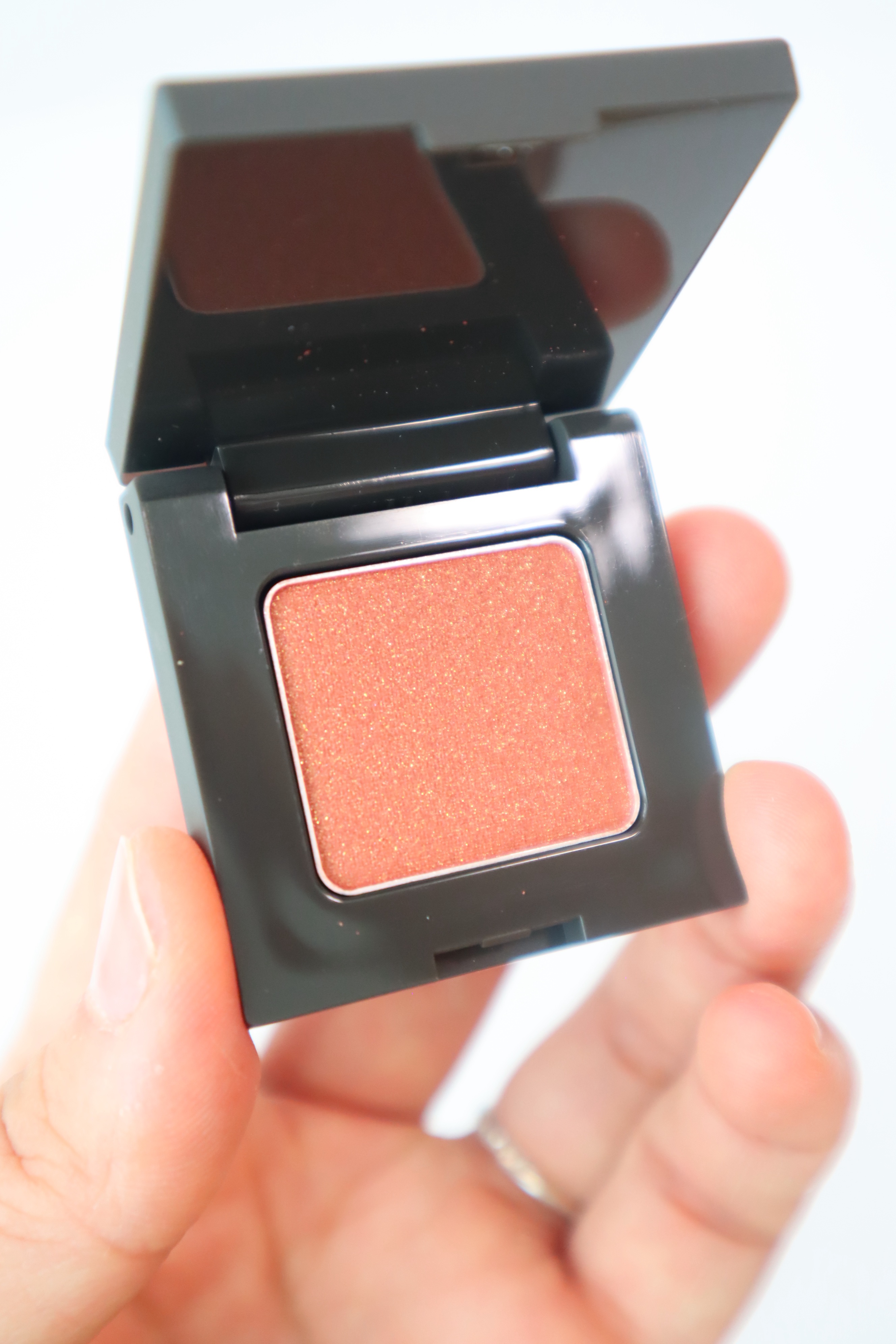 ニュアンス アイシャドウ/OSAJI/単色アイシャドウを使ったクチコミ（1枚目）