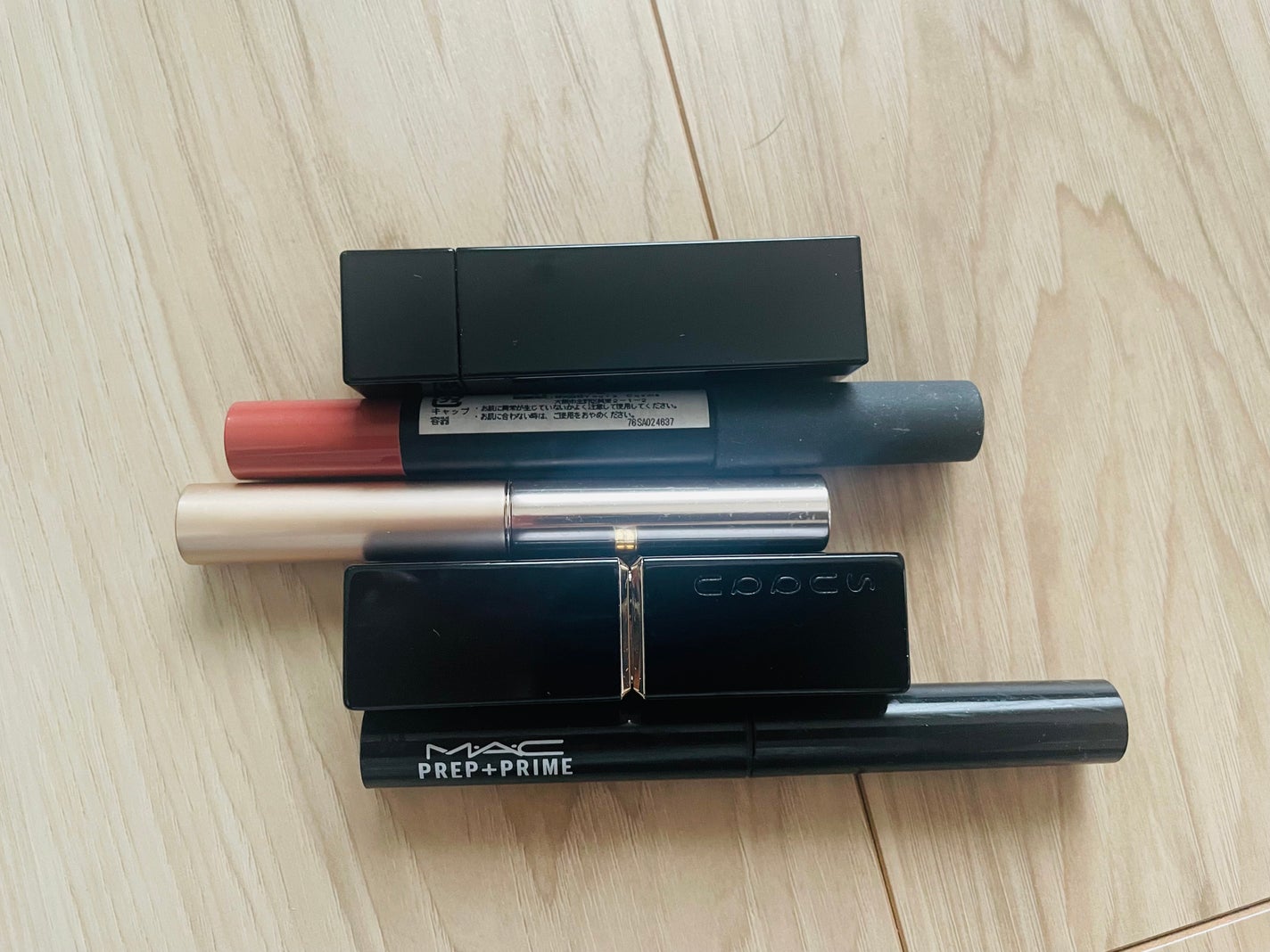 ジーナ on LIPS 「断捨離#断捨離..」(1枚目)