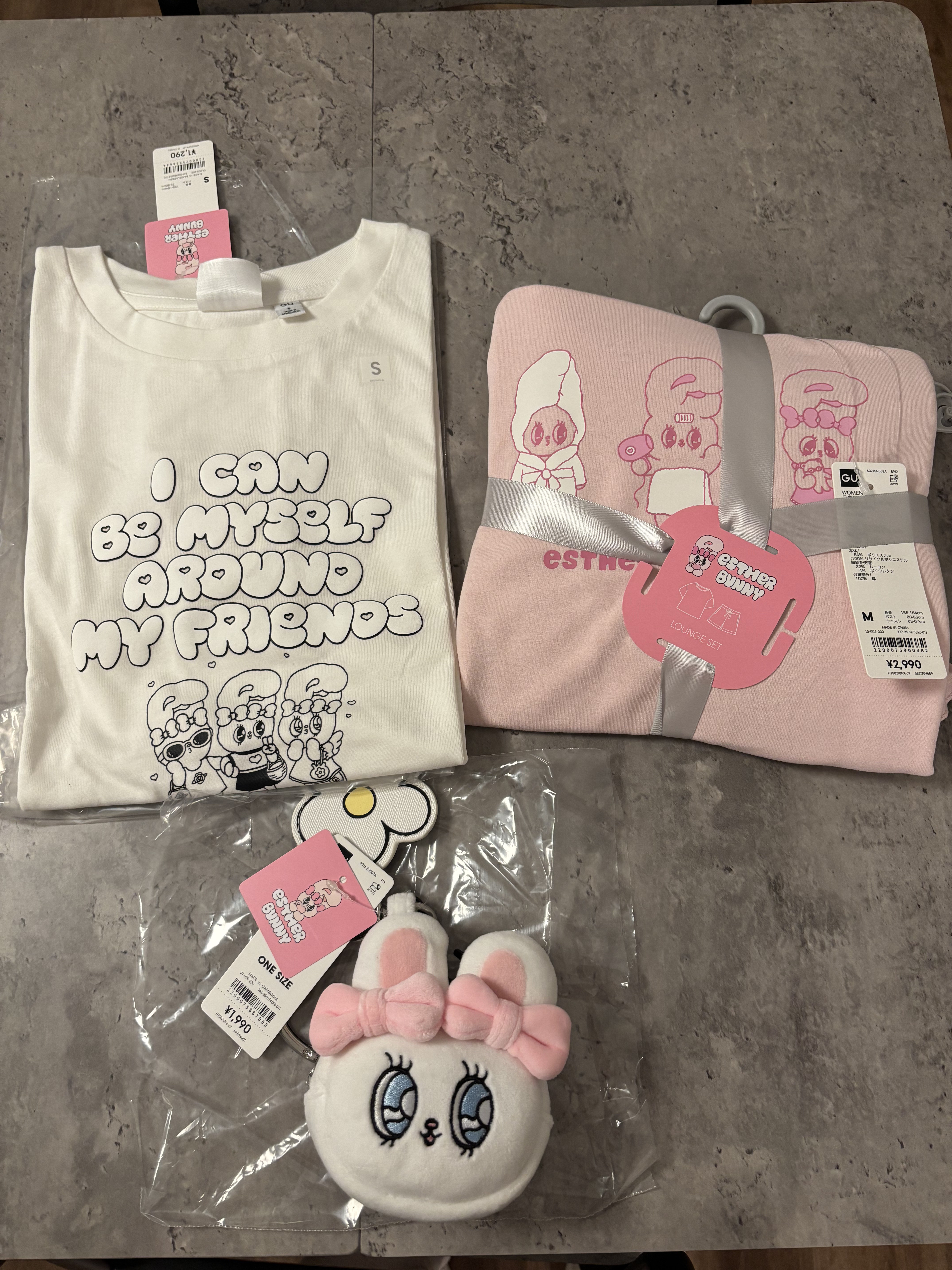 グラフィックT エスターバニー/GU/その他を使ったクチコミ（2枚目）