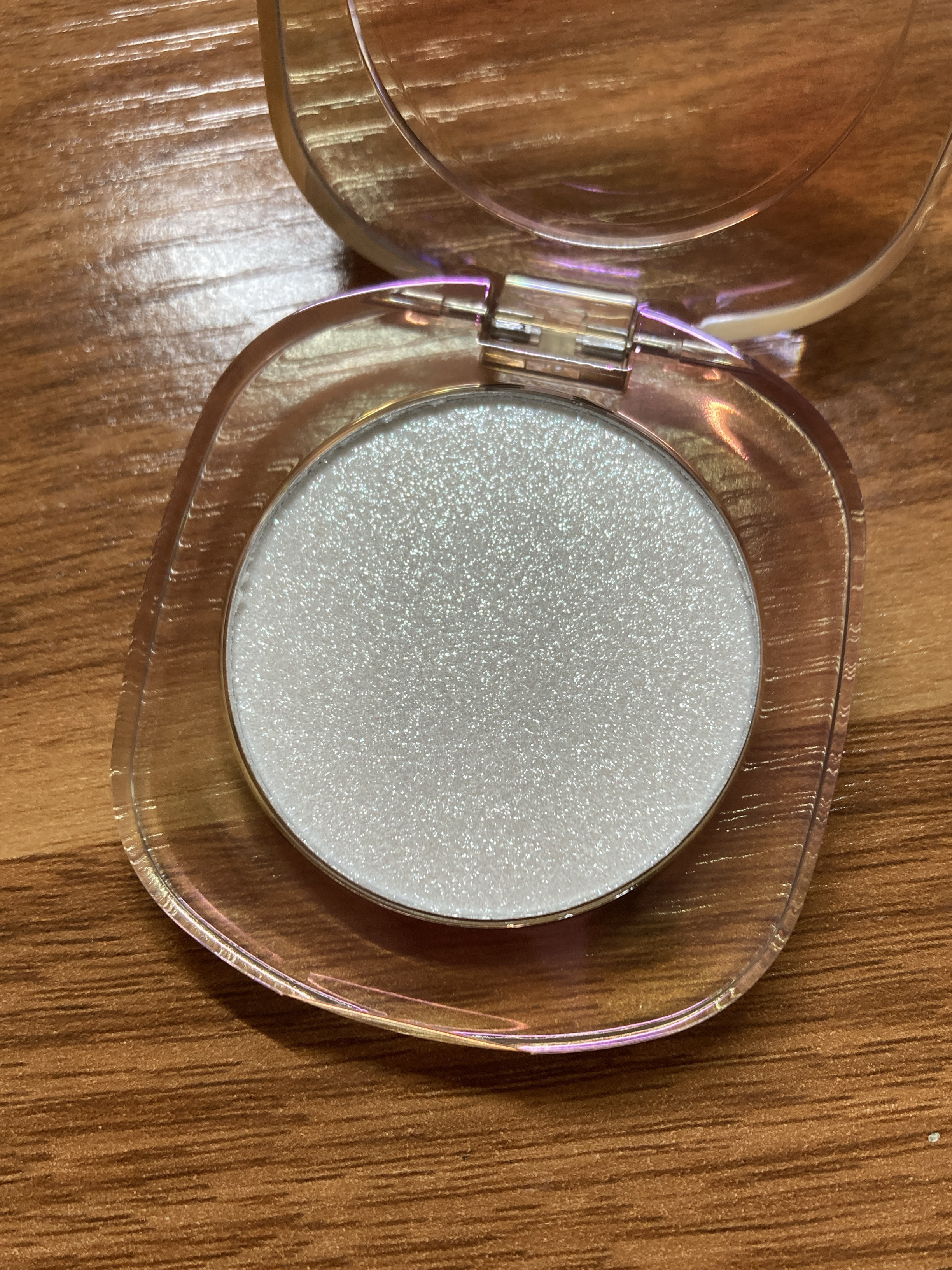 ダイヤモンドシェルハイライト 01 ムーンライト/Joocyee/パウダーハイライトを使ったクチコミ（2枚目）