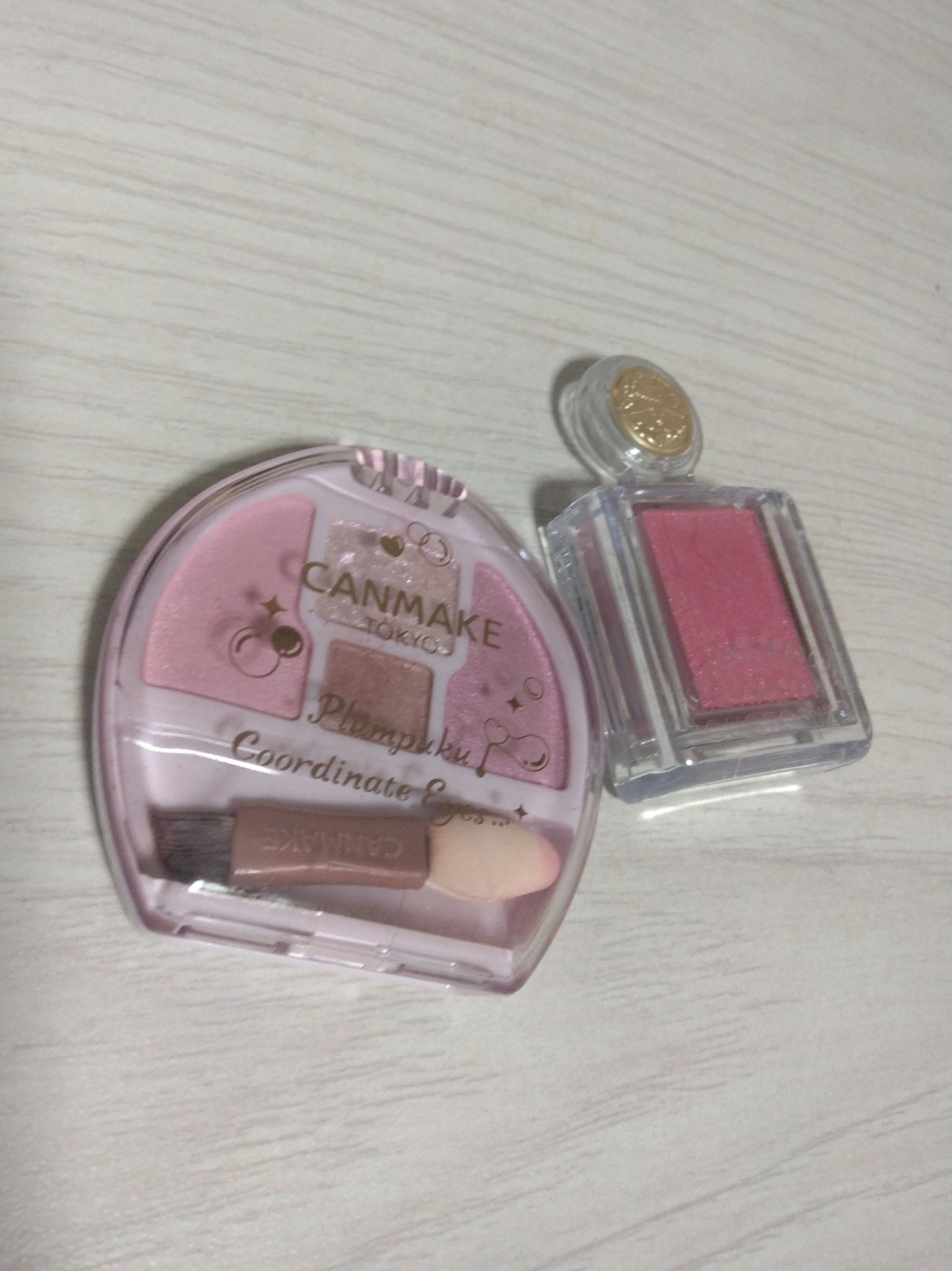 シャドーカスタマイズ/MAJOLICA MAJORCA/単色アイシャドウを使ったクチコミ（2枚目）