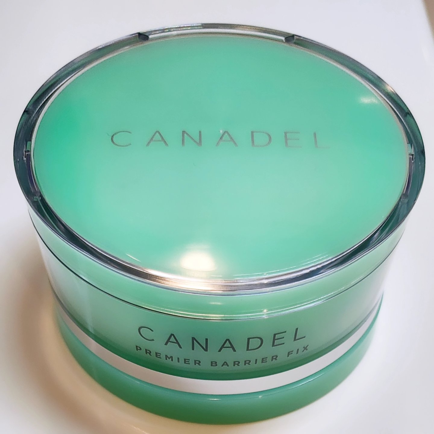 プレミアバリアフィックス /CANADEL/オールインワン化粧品を使ったクチコミ（2枚目）