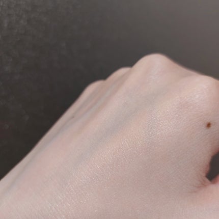 暁子 on LIPS 「マスクのように素肌をラッピング。ビタミンCと酵素配合の美容液。..」(5枚目)