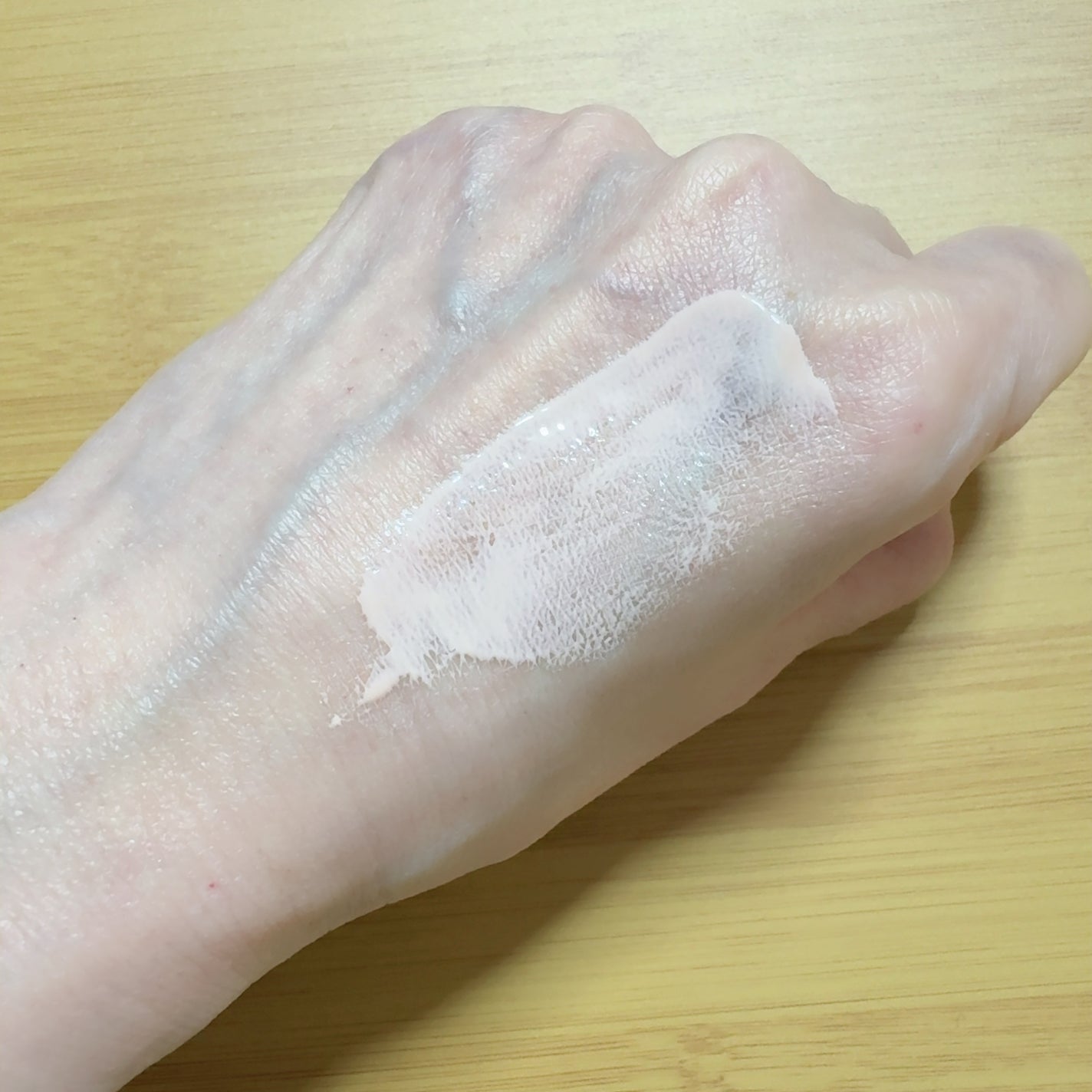 ウォータフルトーンアップサンクリーム/ダルバ/日焼け止めクリームを使ったクチコミ(3枚目)