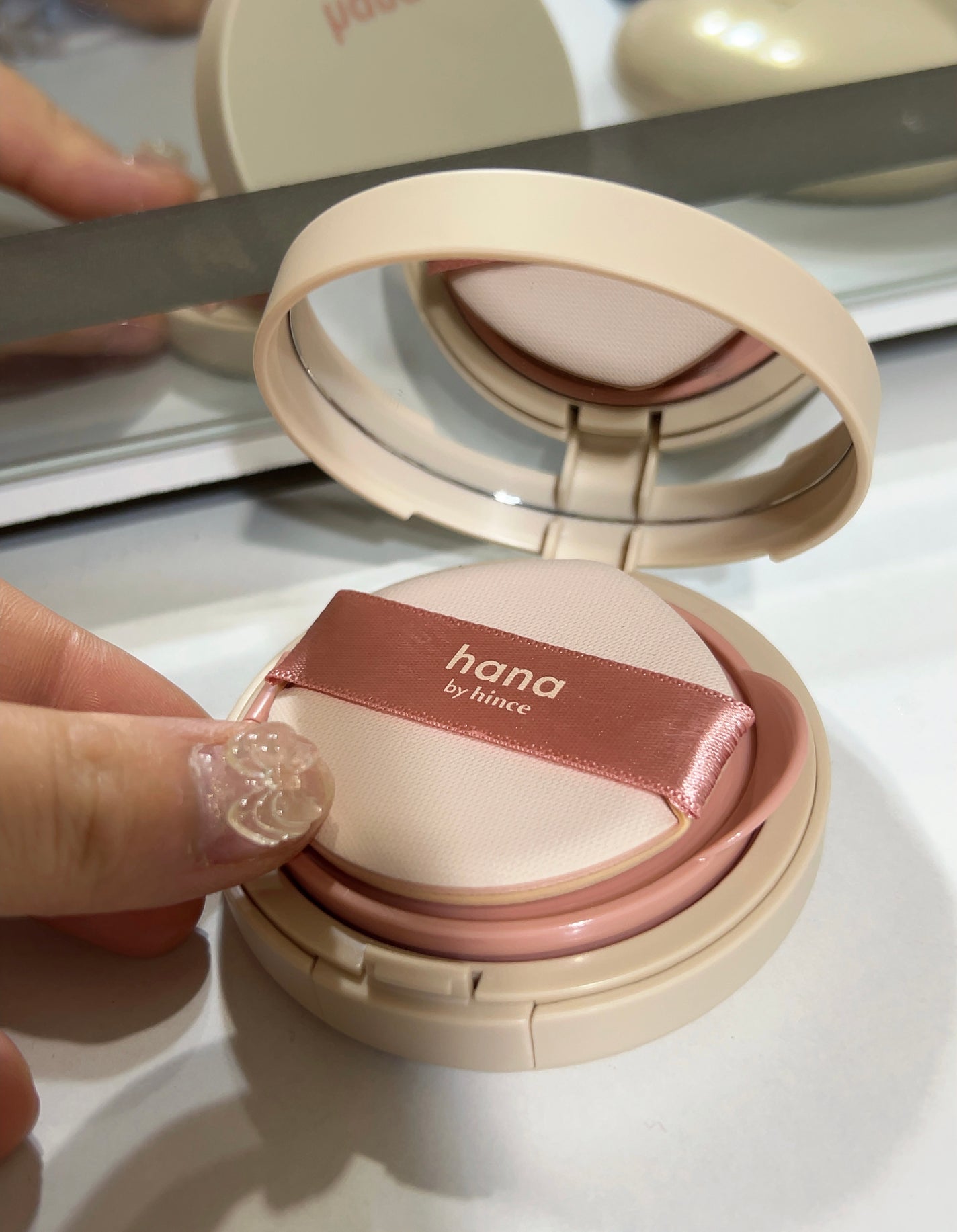 レイヤーフィットクッション/hana by hince/クッションファンデーションを使ったクチコミ(2枚目)