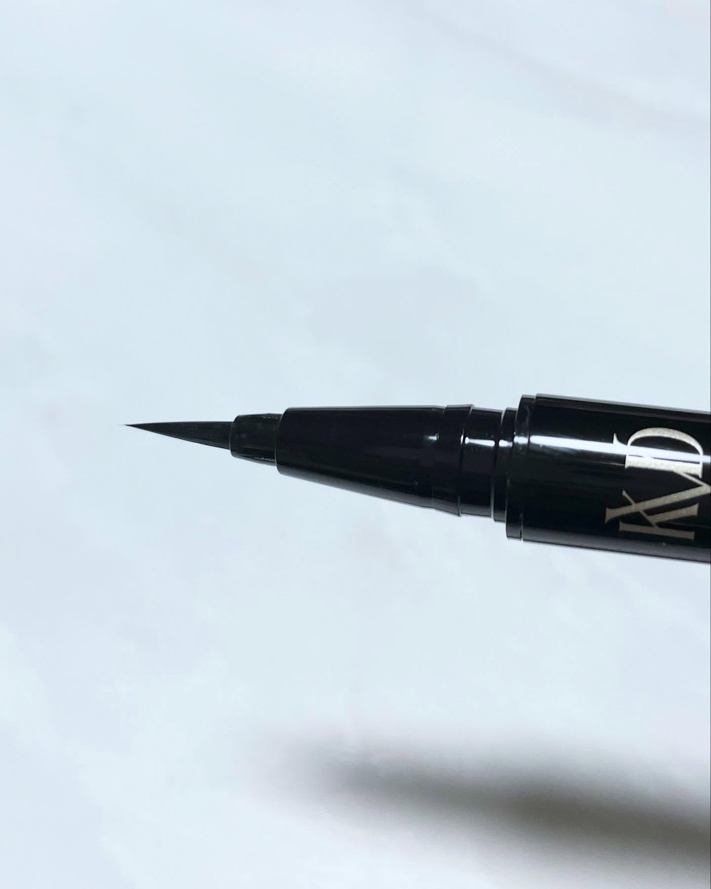 Tattoo Liner/Kat Von D/リキッドアイライナーを使ったクチコミ（2枚目）