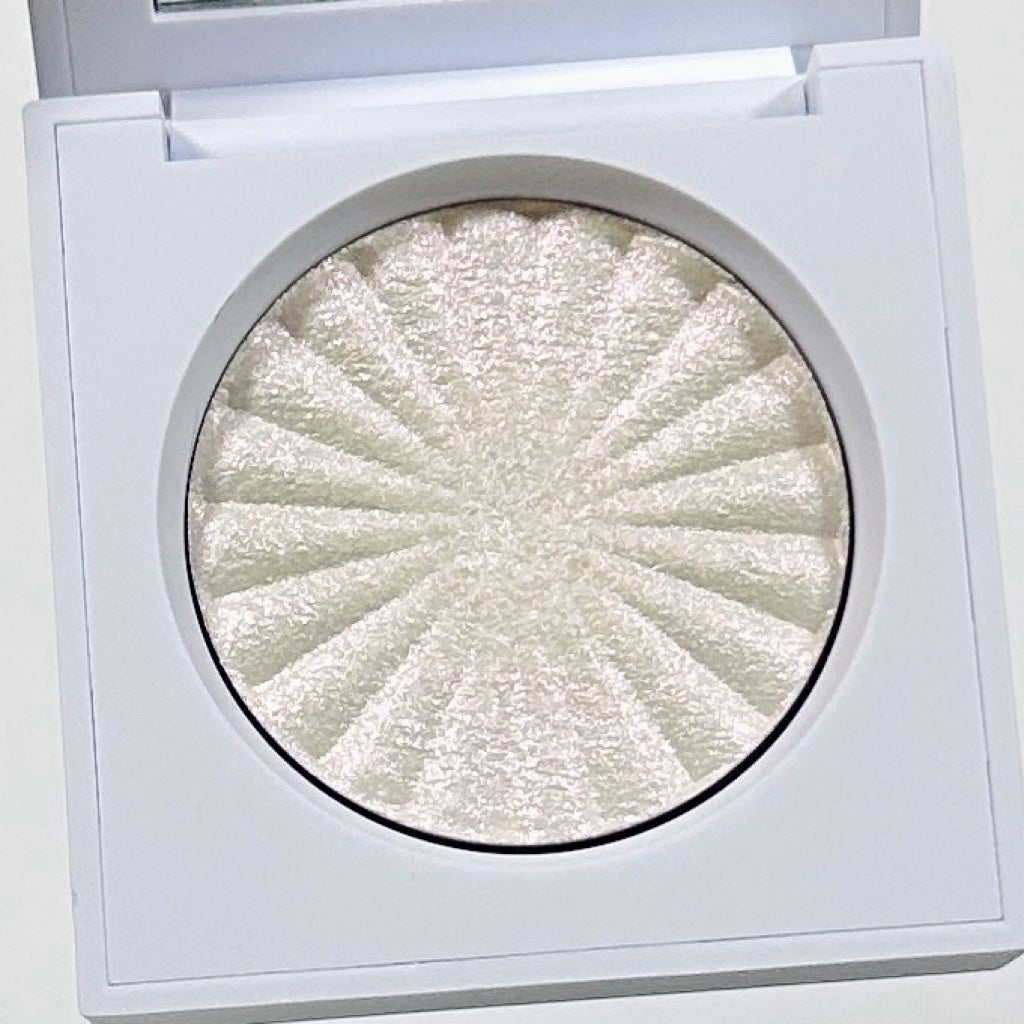 OFRA mini Highlighter/Ofra Cosmetics/パウダーハイライトを使ったクチコミ(3枚目)